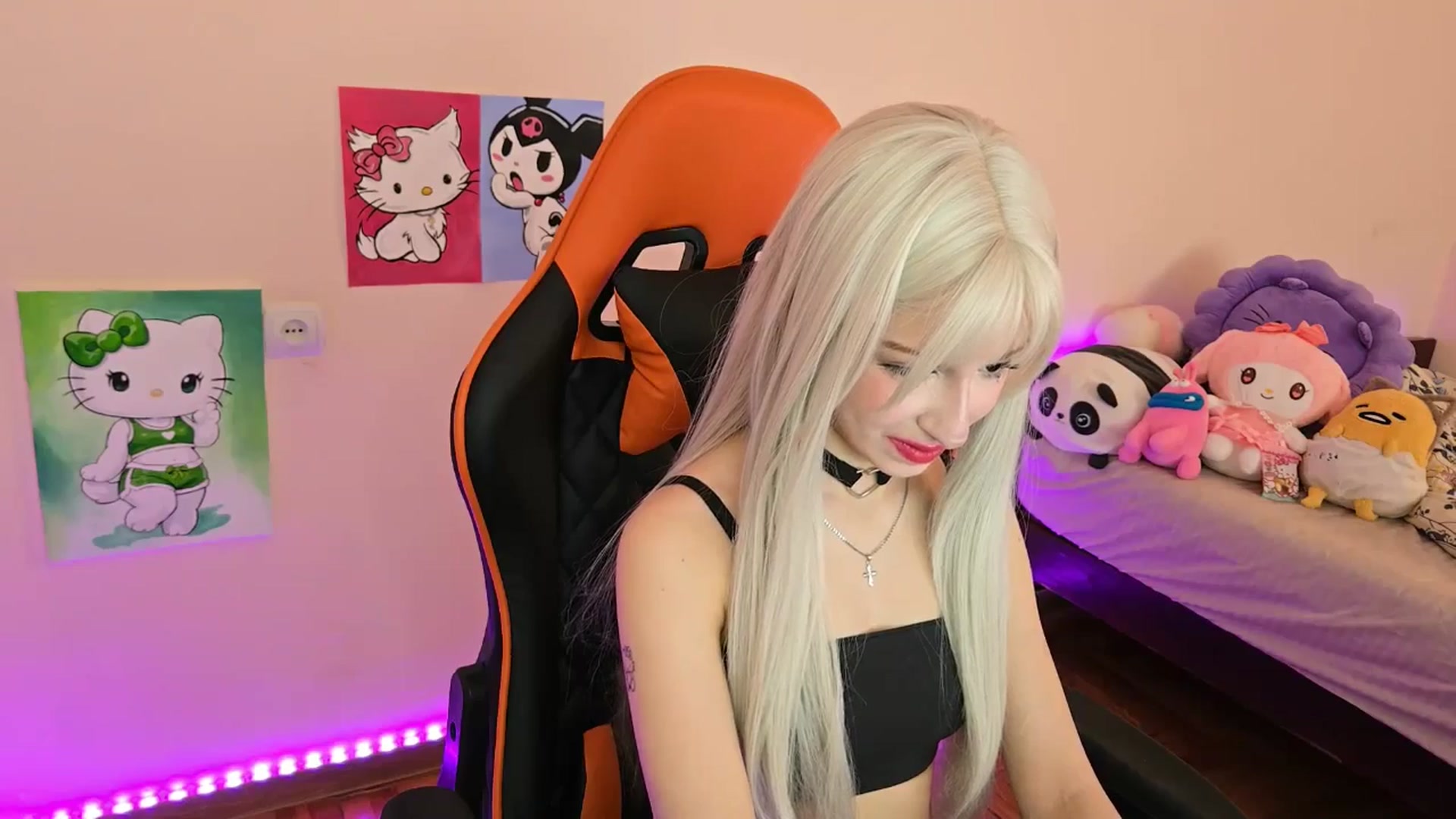Gallery image thumbnail from PureBlush_xo's myfreecams stream on, 04/08/2026, 07:04 image 6 of 20