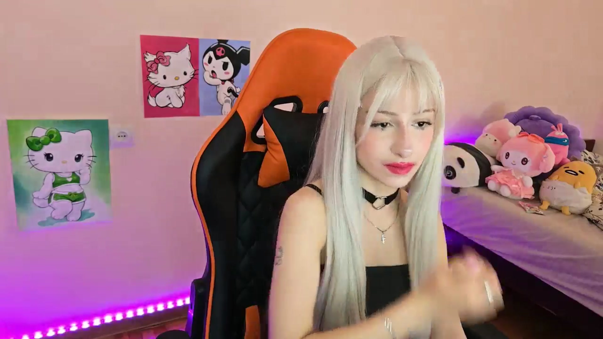 Gallery image thumbnail from PureBlush_xo's myfreecams stream on, 04/08/2026, 07:04 image 16 of 20