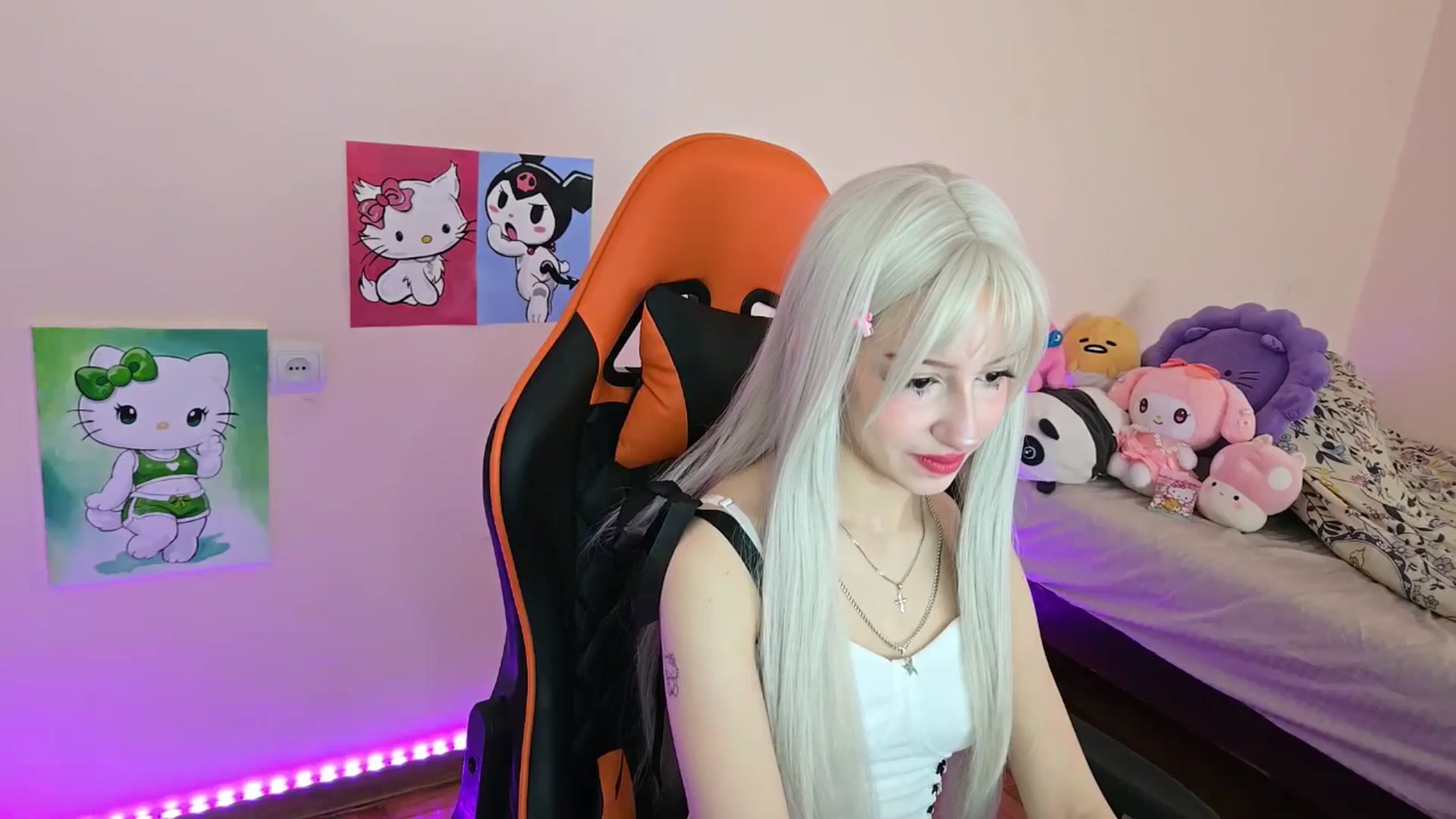 Gallery image thumbnail from PureBlush_xo's myfreecams stream on, 04/09/2026, 07:26 image 16 of 20