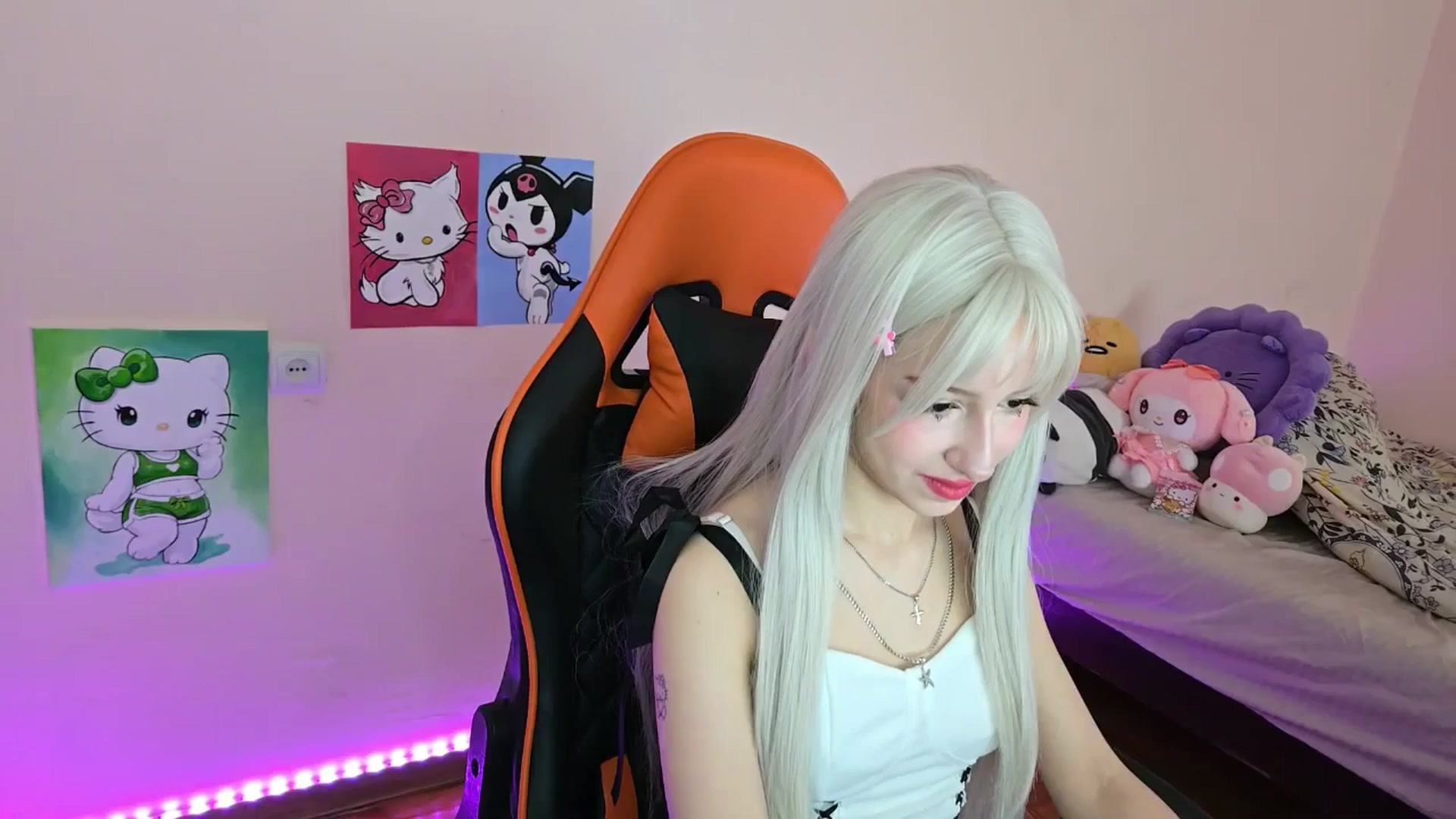 Gallery image thumbnail from PureBlush_xo's myfreecams stream on, 04/09/2026, 07:26 image 1 of 20