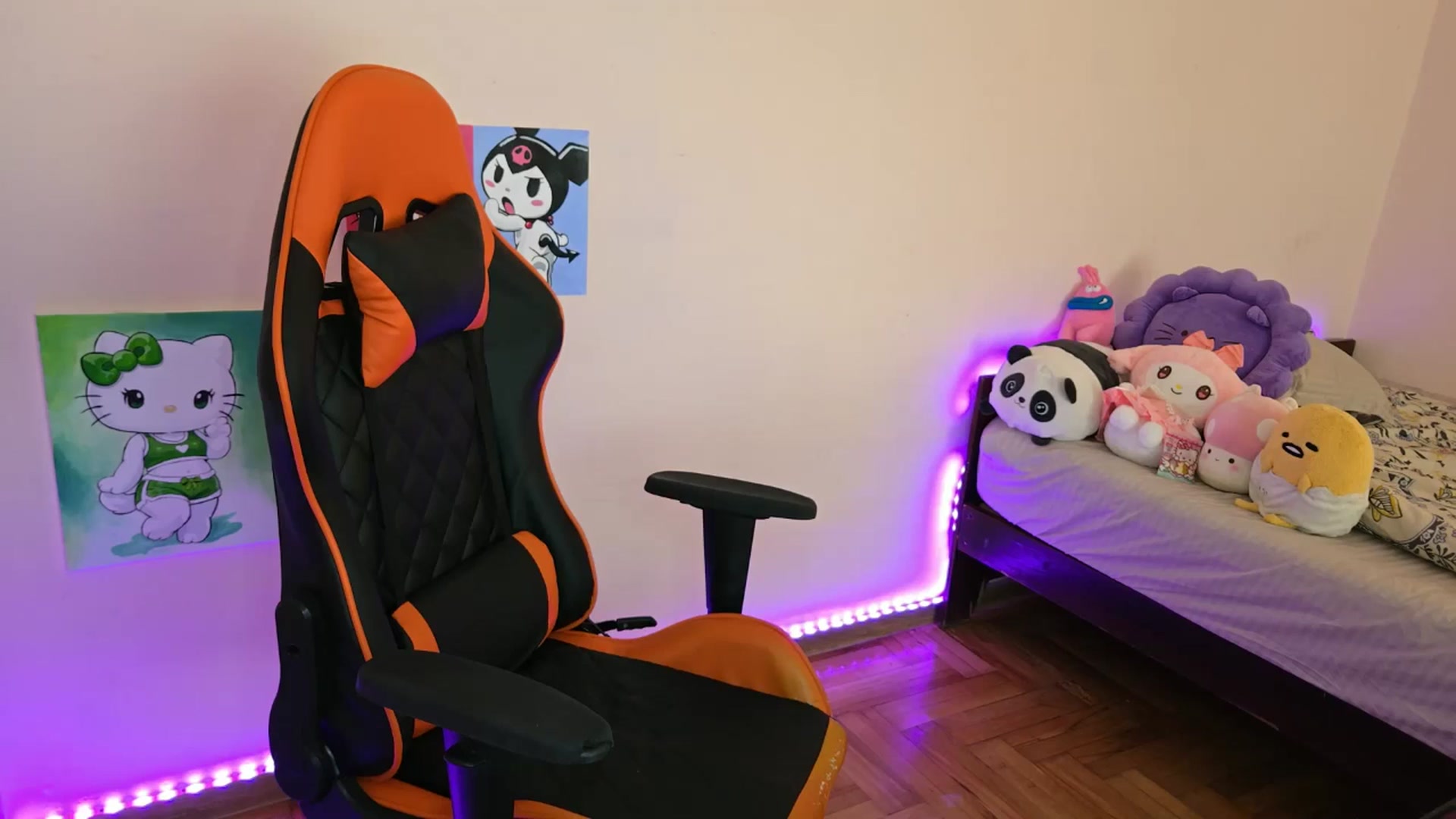 Gallery image thumbnail from PureBlush_xo's myfreecams stream on, 04/11/2026, 06:22 image 16 of 20