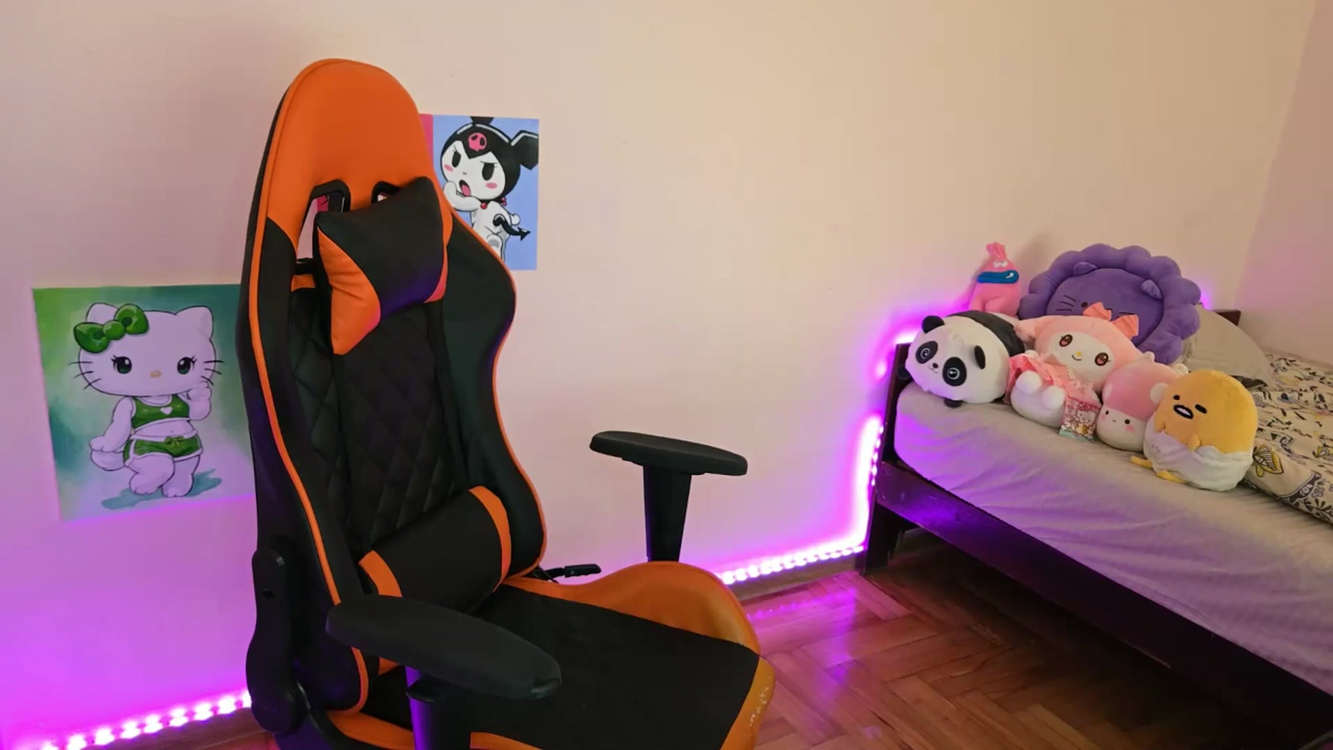 Gallery image thumbnail from PureBlush_xo's myfreecams stream on, 04/11/2026, 06:22 image 19 of 20