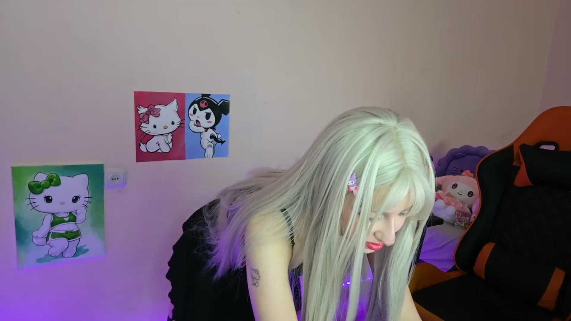 Gallery image thumbnail from PureBlush_xo's myfreecams stream on, 04/11/2026, 07:30 image 16 of 20
