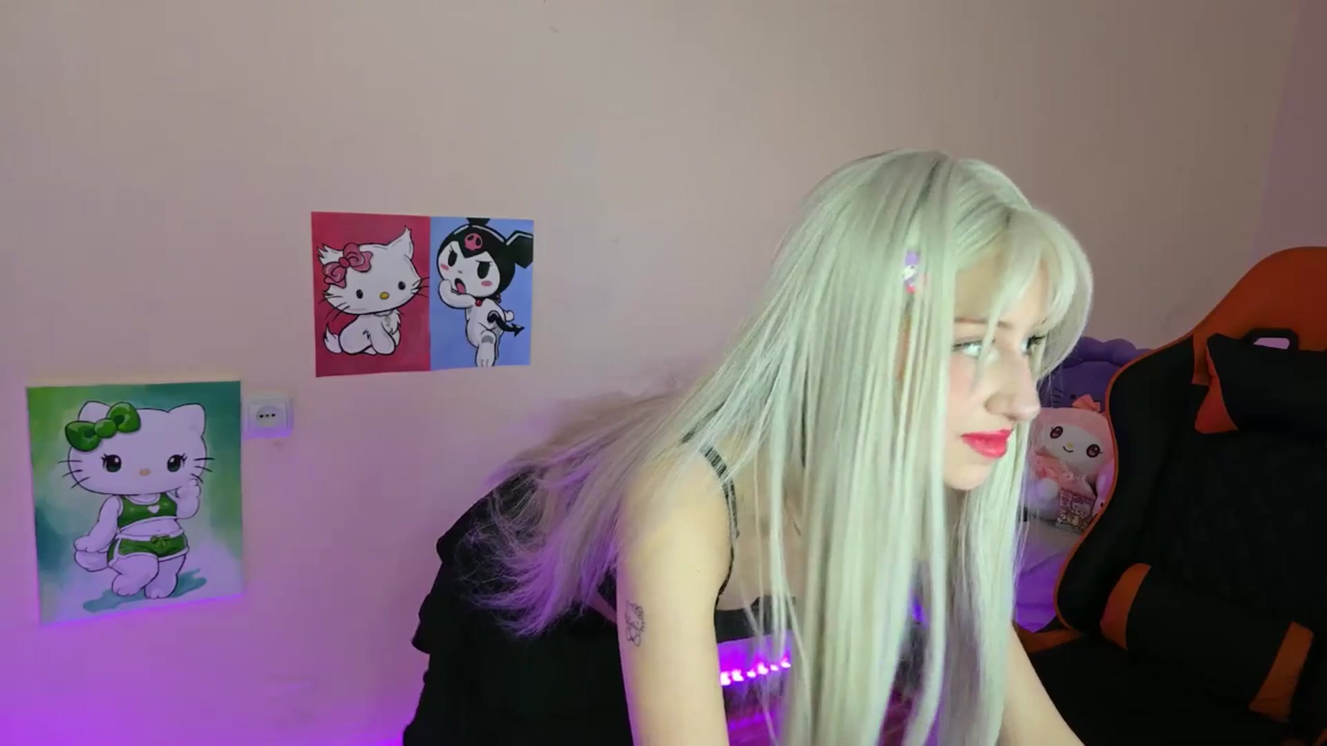 Gallery image thumbnail from PureBlush_xo's myfreecams stream on, 04/11/2026, 07:30 image 15 of 20
