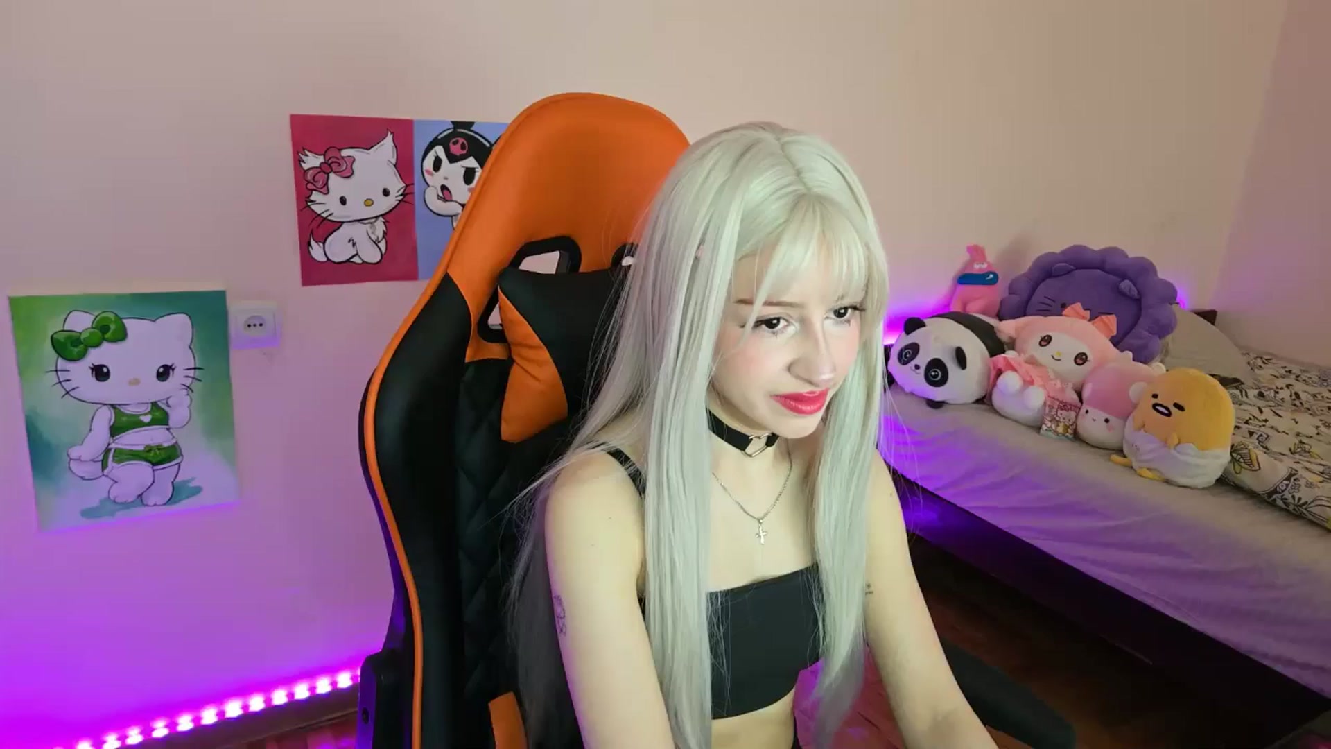 Gallery image thumbnail from PureBlush_xo's myfreecams stream on, 04/11/2026, 07:30 image 1 of 20