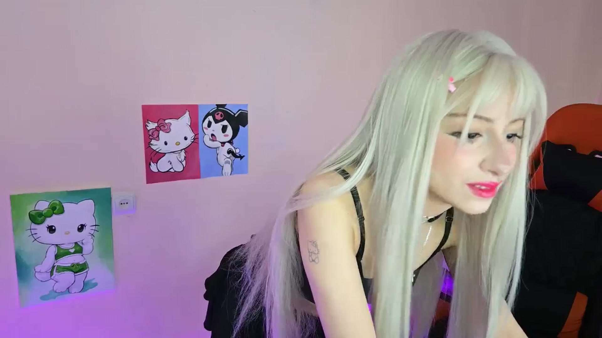 Gallery image thumbnail from PureBlush_xo's myfreecams stream on, 04/15/2026, 06:01 image 3 of 20