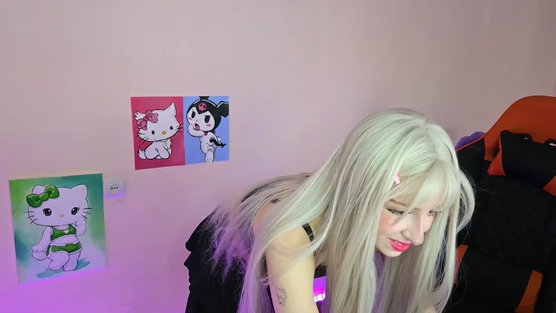 Gallery image thumbnail from PureBlush_xo's myfreecams stream on, 04/15/2026, 06:01 image 7 of 20