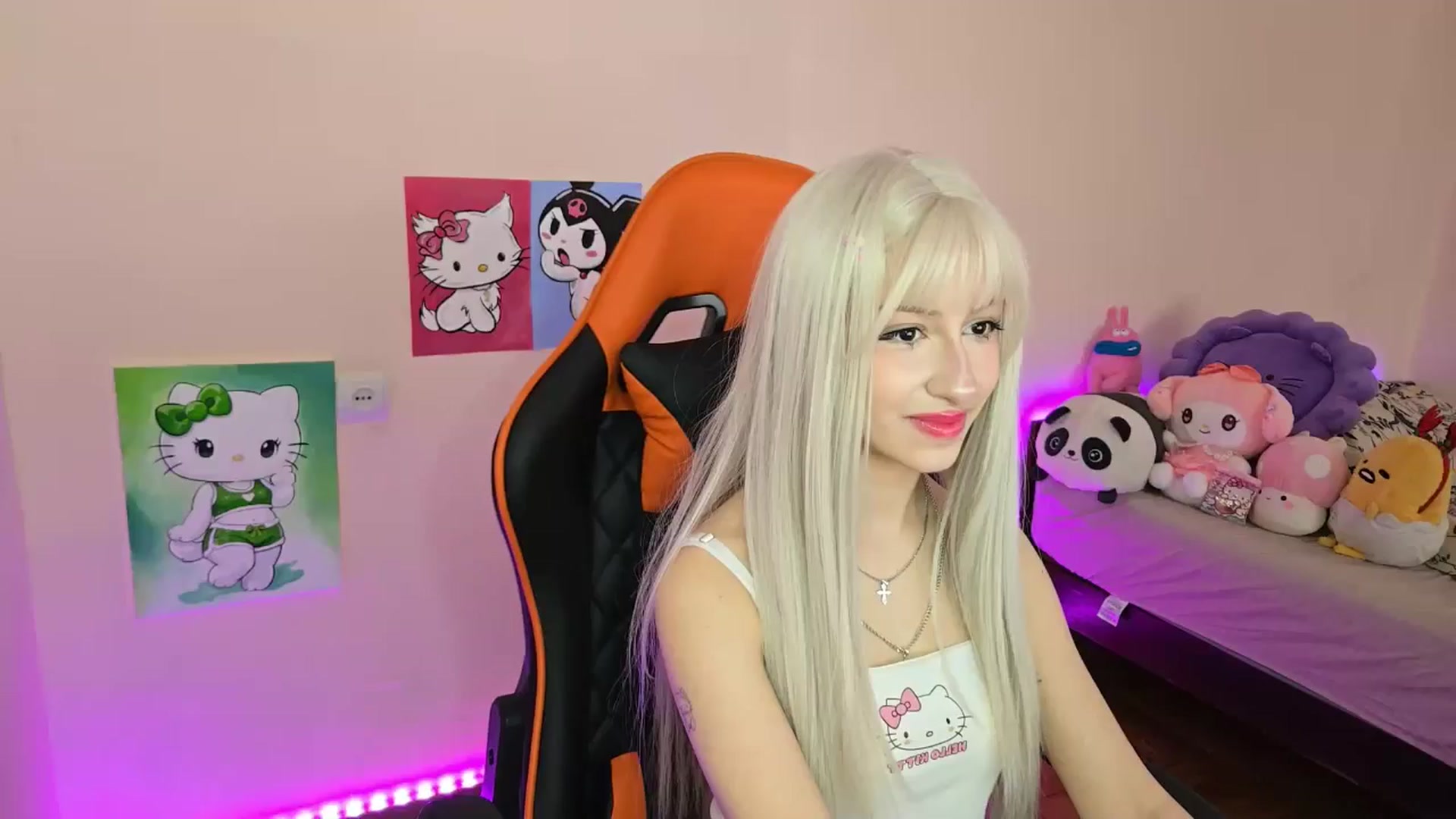 Gallery image thumbnail from PureBlush_xo's myfreecams stream on, 04/16/2026, 06:45 image 12 of 20