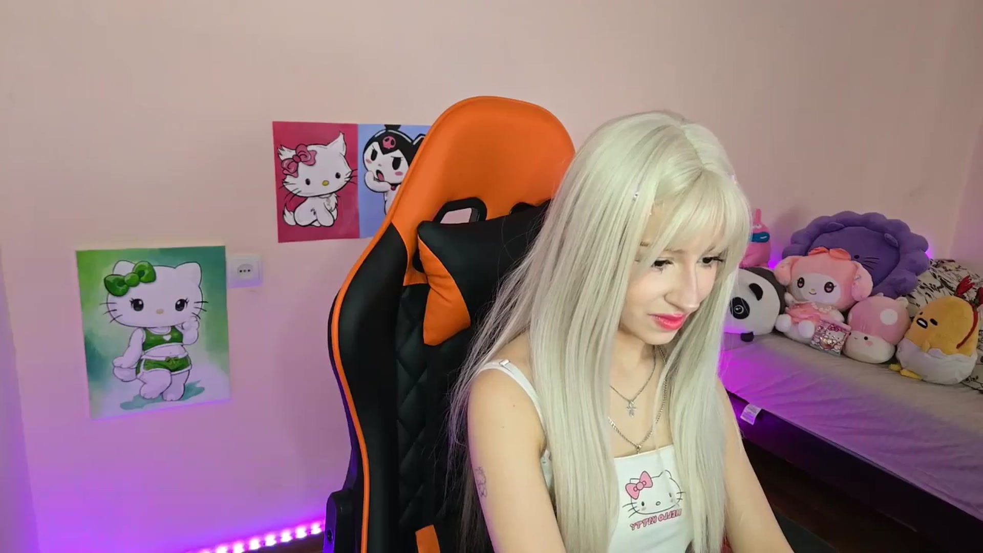 Gallery image thumbnail from PureBlush_xo's myfreecams stream on, 04/16/2026, 06:45 image 3 of 20