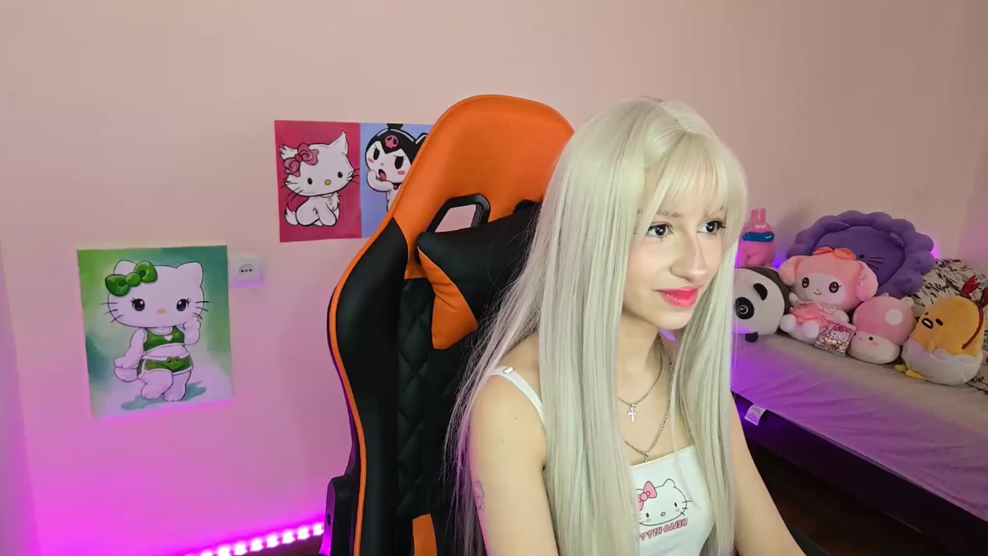 Gallery image thumbnail from PureBlush_xo's myfreecams stream on, 04/16/2026, 06:45 image 11 of 20