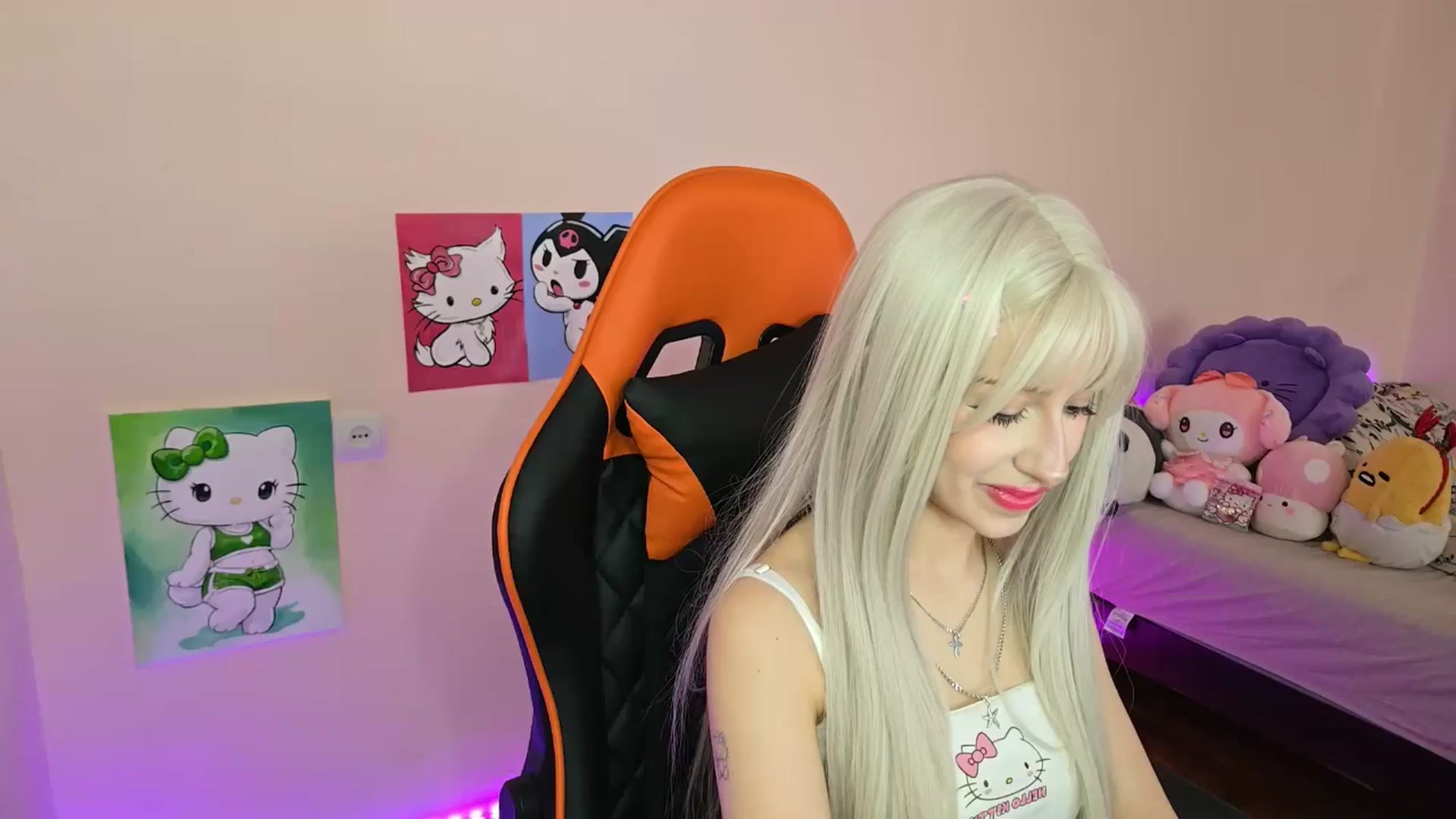 Gallery image thumbnail from PureBlush_xo's myfreecams stream on, 04/16/2026, 06:45 image 18 of 20