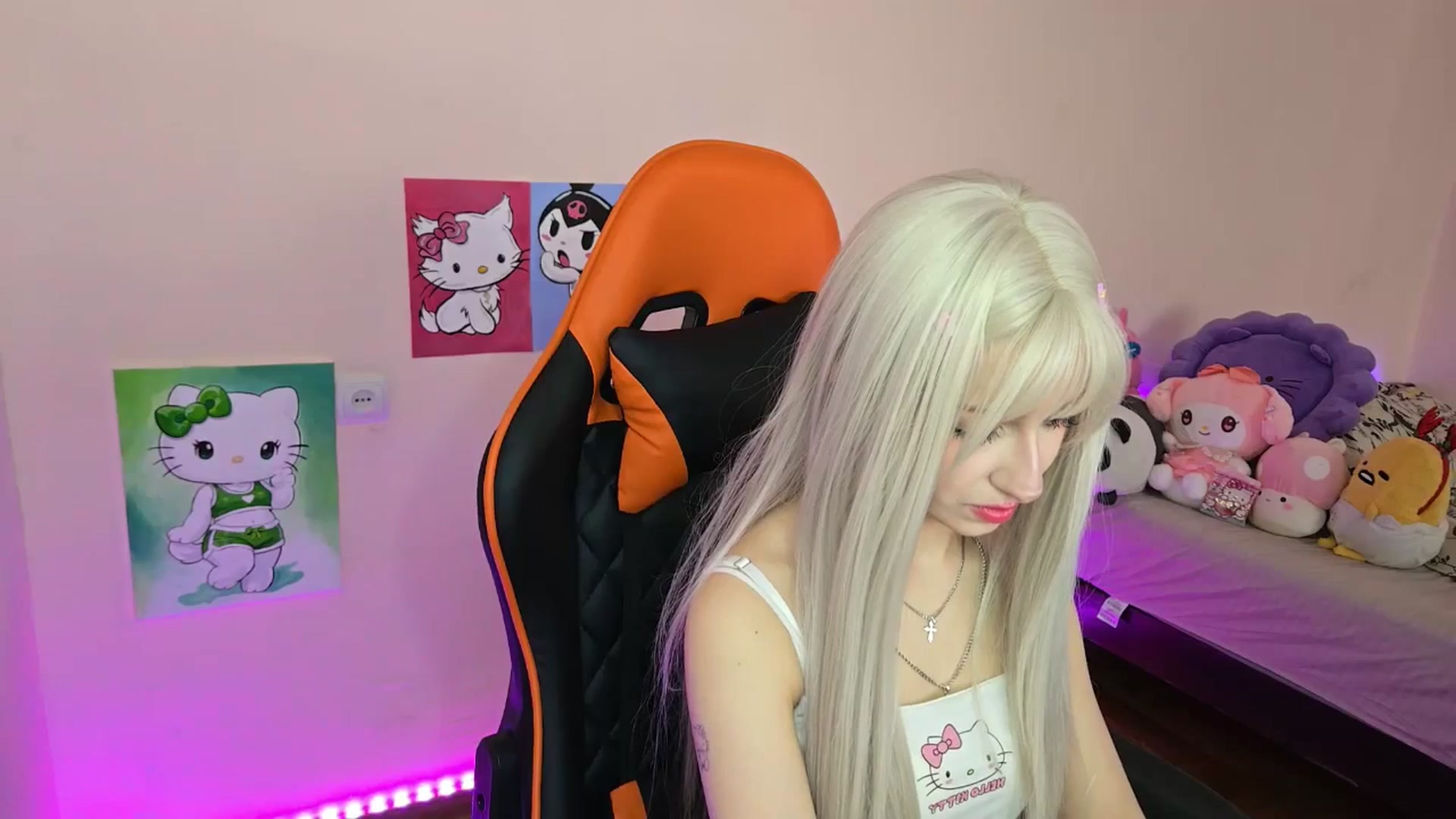 Gallery image thumbnail from PureBlush_xo's myfreecams stream on, 04/16/2026, 06:45 image 7 of 20