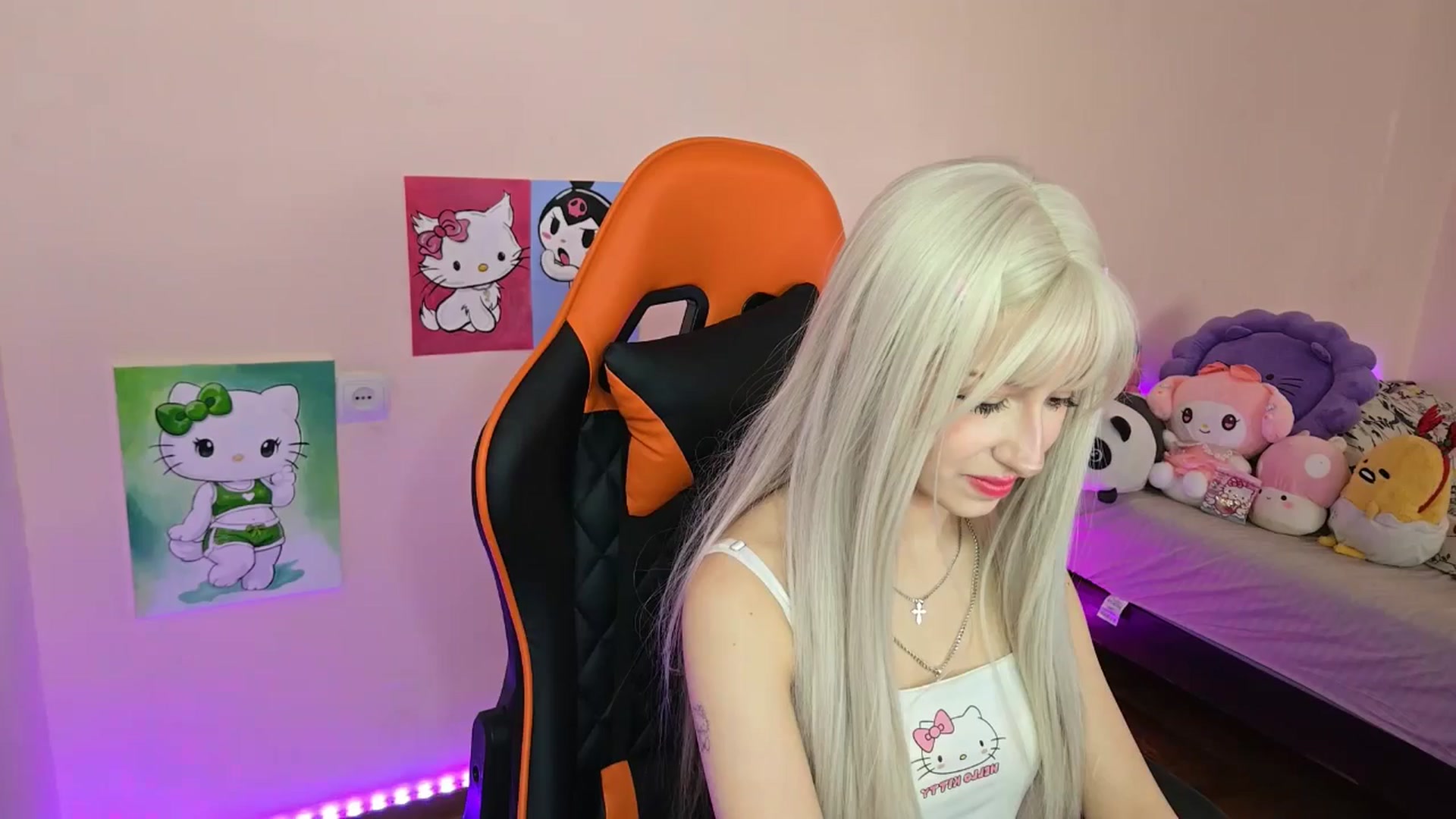 Gallery image thumbnail from PureBlush_xo's myfreecams stream on, 04/16/2026, 06:45 image 13 of 20