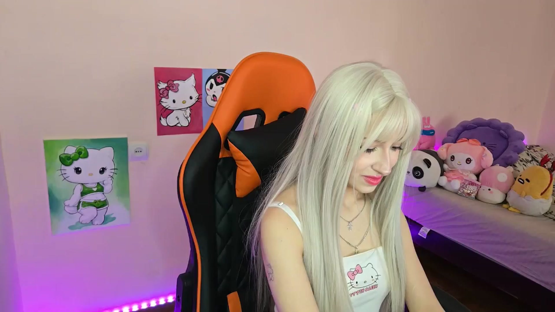 Gallery image thumbnail from PureBlush_xo's myfreecams stream on, 04/16/2026, 06:45 image 14 of 20