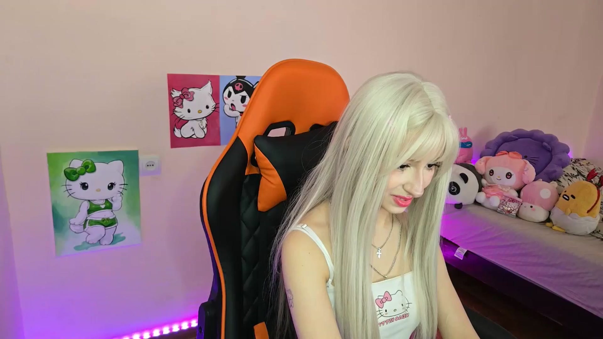 Gallery image thumbnail from PureBlush_xo's myfreecams stream on, 04/16/2026, 06:45 image 8 of 20