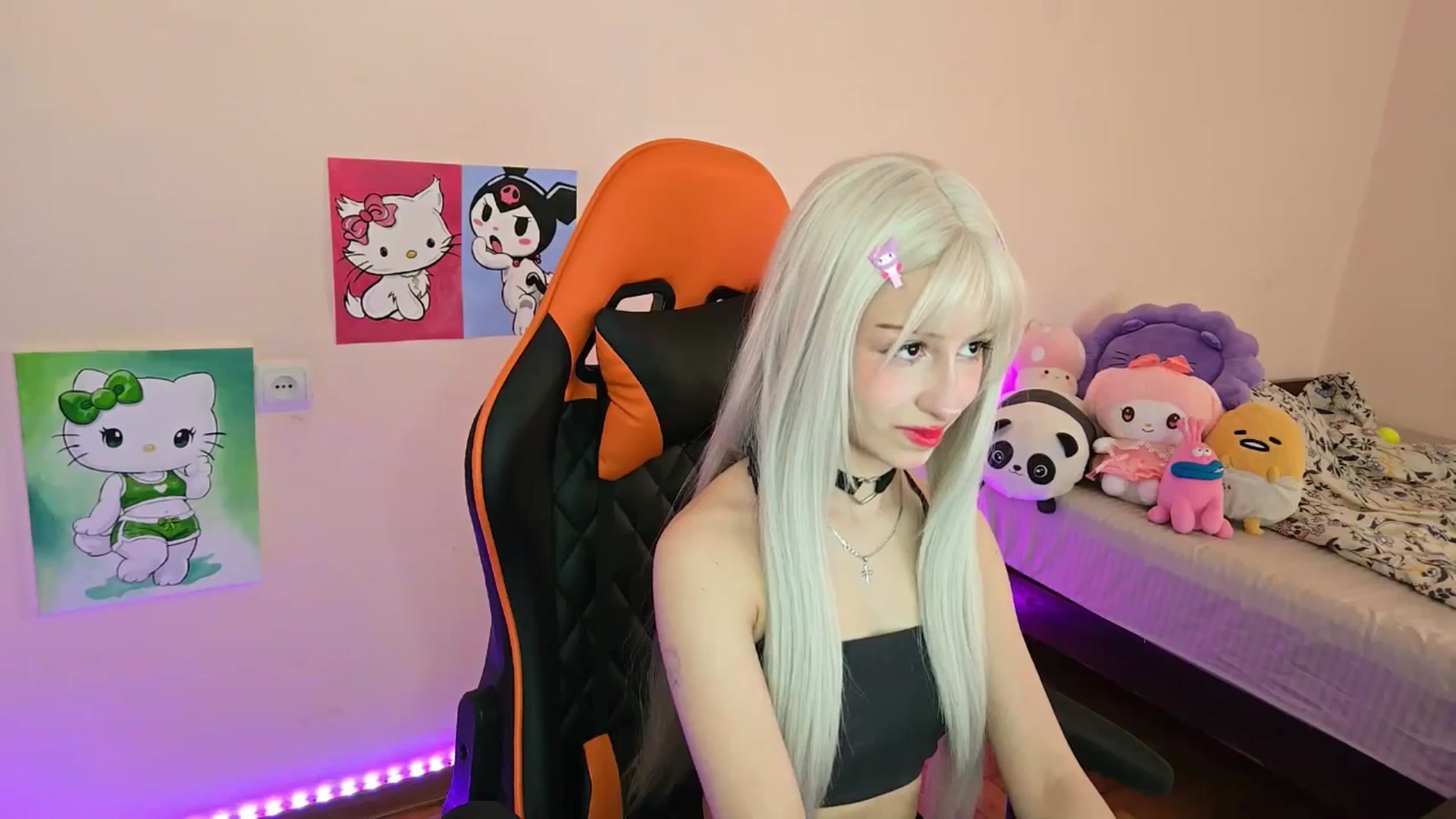 Gallery image thumbnail from PureBlush_xo's myfreecams stream on, 04/23/2026, 05:56 image 4 of 20