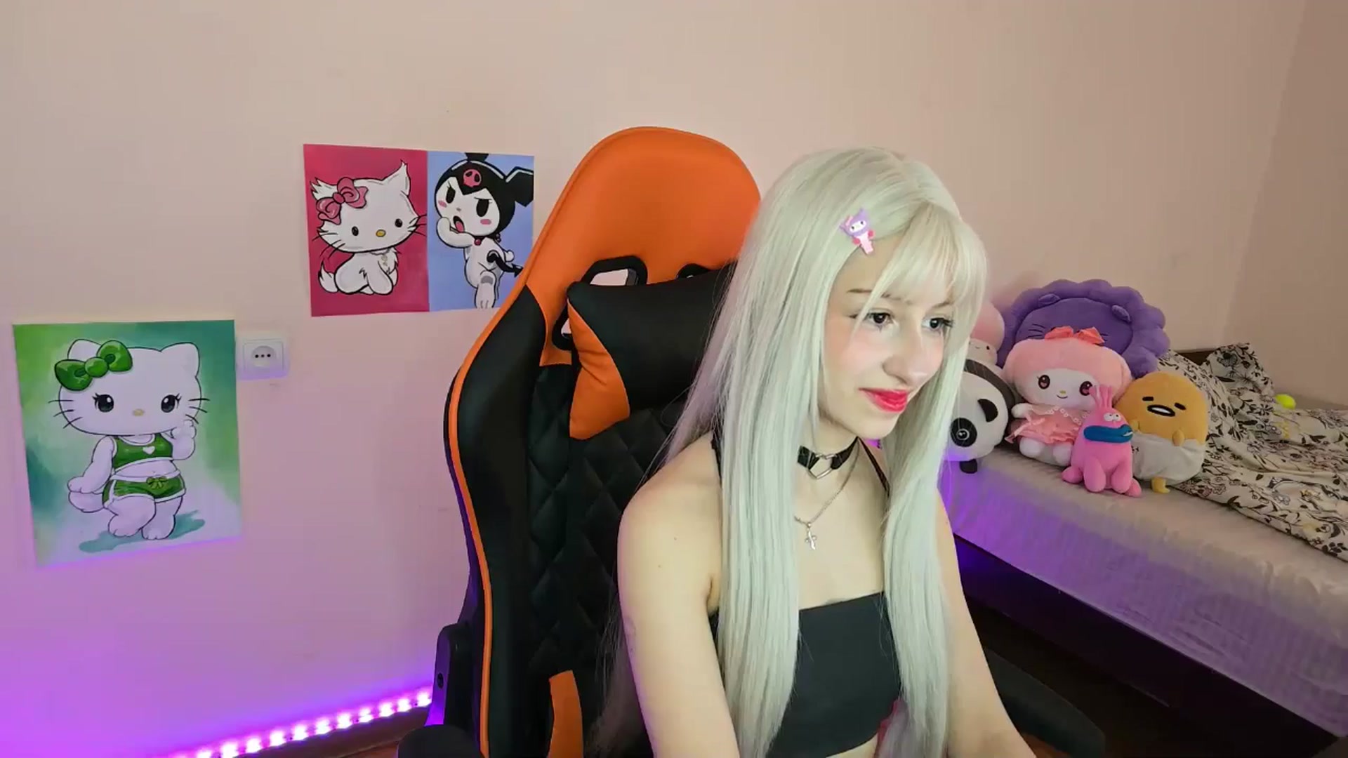 Gallery image thumbnail from PureBlush_xo's myfreecams stream on, 04/23/2026, 05:56 image 13 of 20
