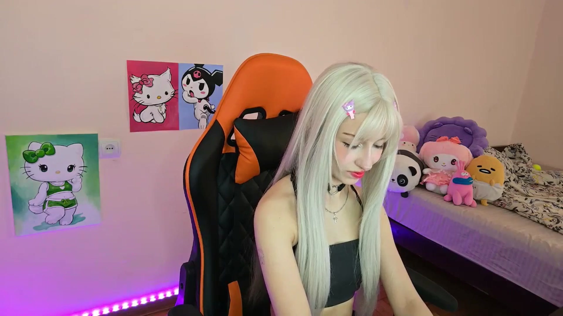 Gallery image thumbnail from PureBlush_xo's myfreecams stream on, 04/23/2026, 05:56 image 10 of 20