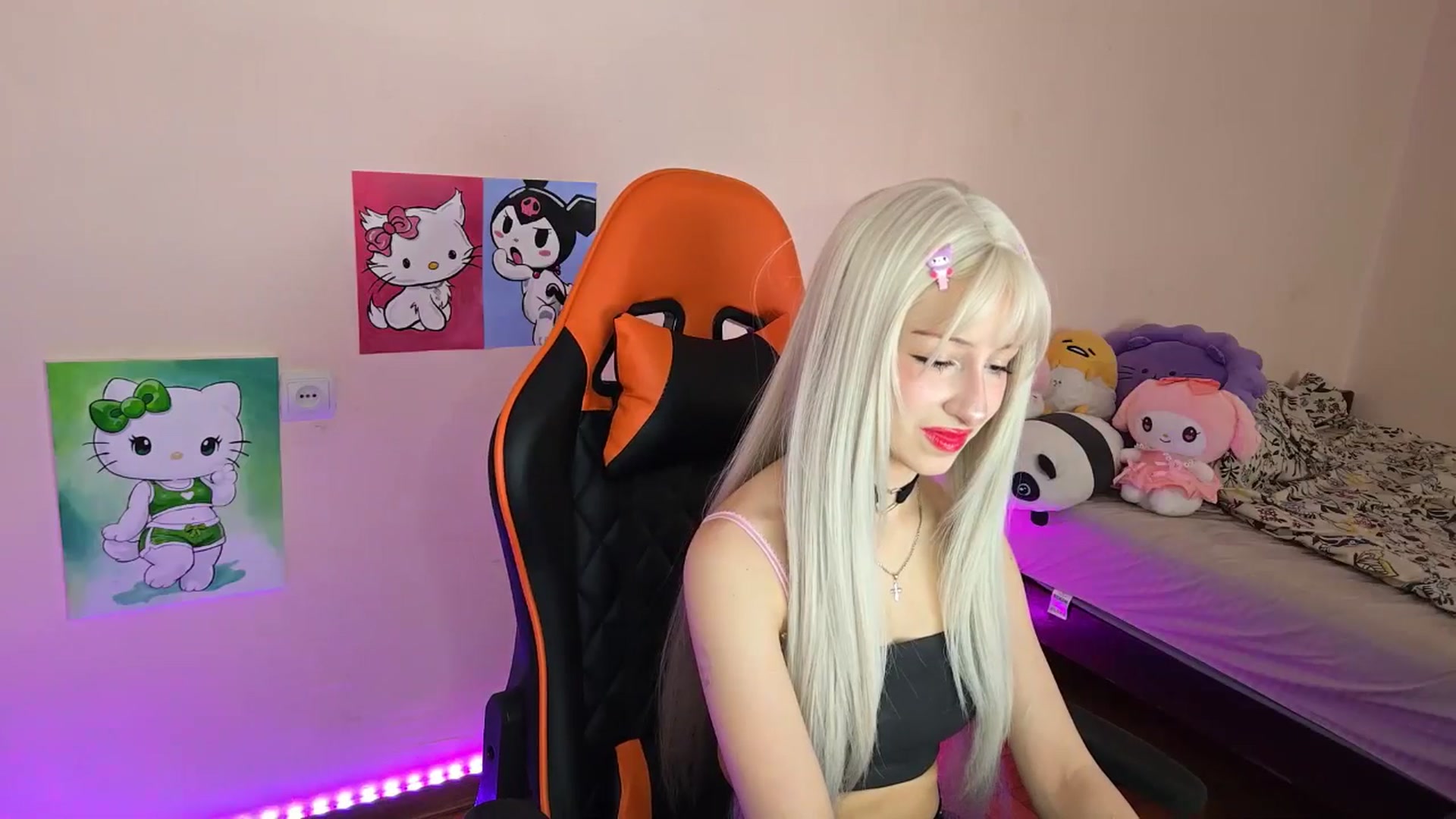 Gallery image thumbnail from PureBlush_xo's myfreecams stream on, 04/28/2026, 05:55 image 14 of 20