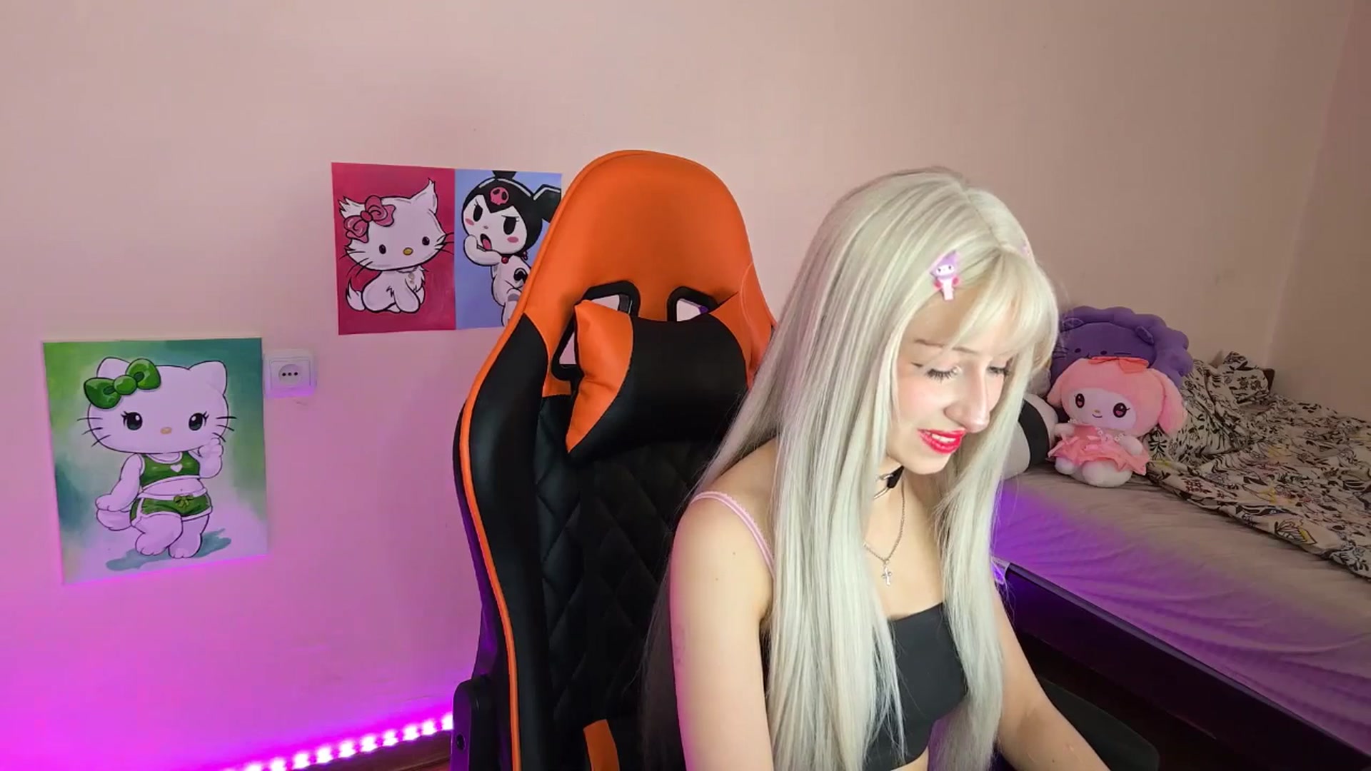 Gallery image thumbnail from PureBlush_xo's myfreecams stream on, 04/28/2026, 05:55 image 3 of 20