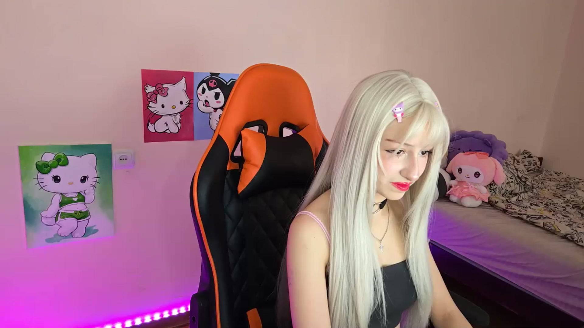Gallery image thumbnail from PureBlush_xo's myfreecams stream on, 04/28/2026, 05:55 image 1 of 20