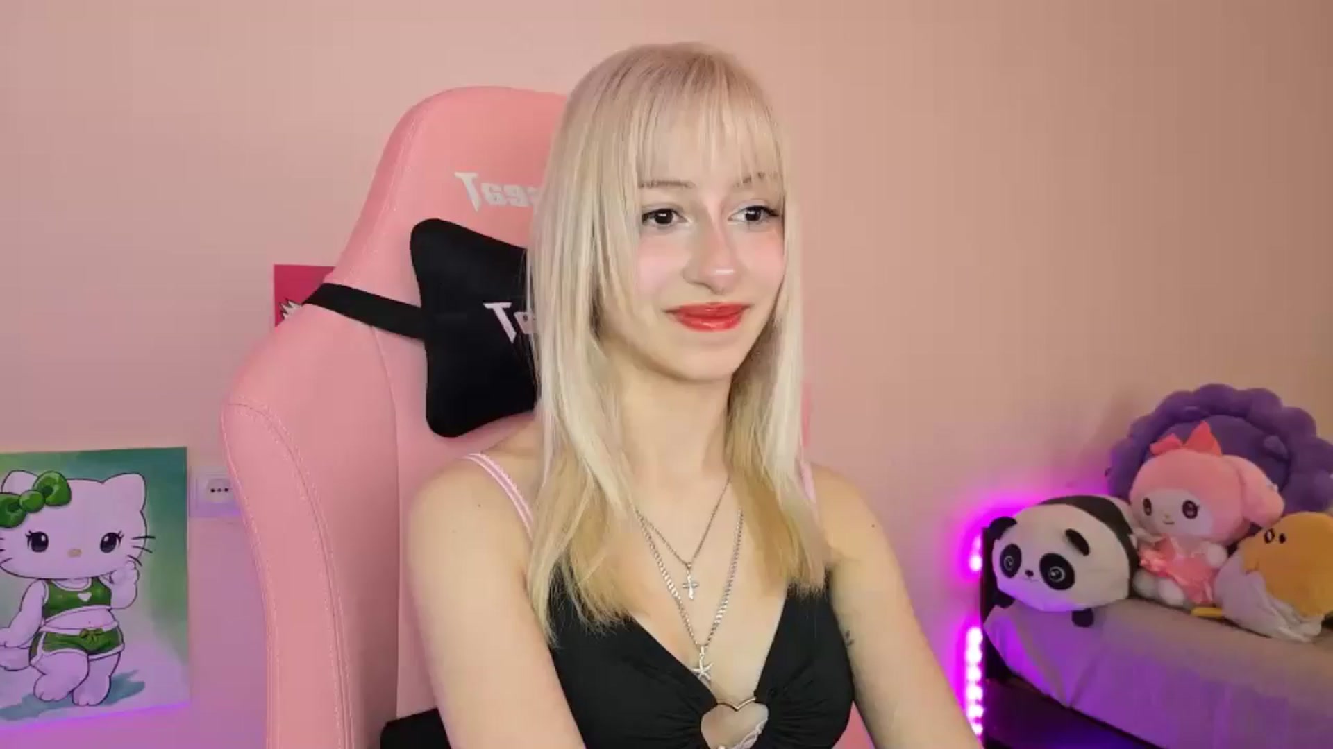 Gallery image thumbnail from PureBlush_xo's myfreecams stream on, 05/08/2026, 06:09 image 2 of 20
