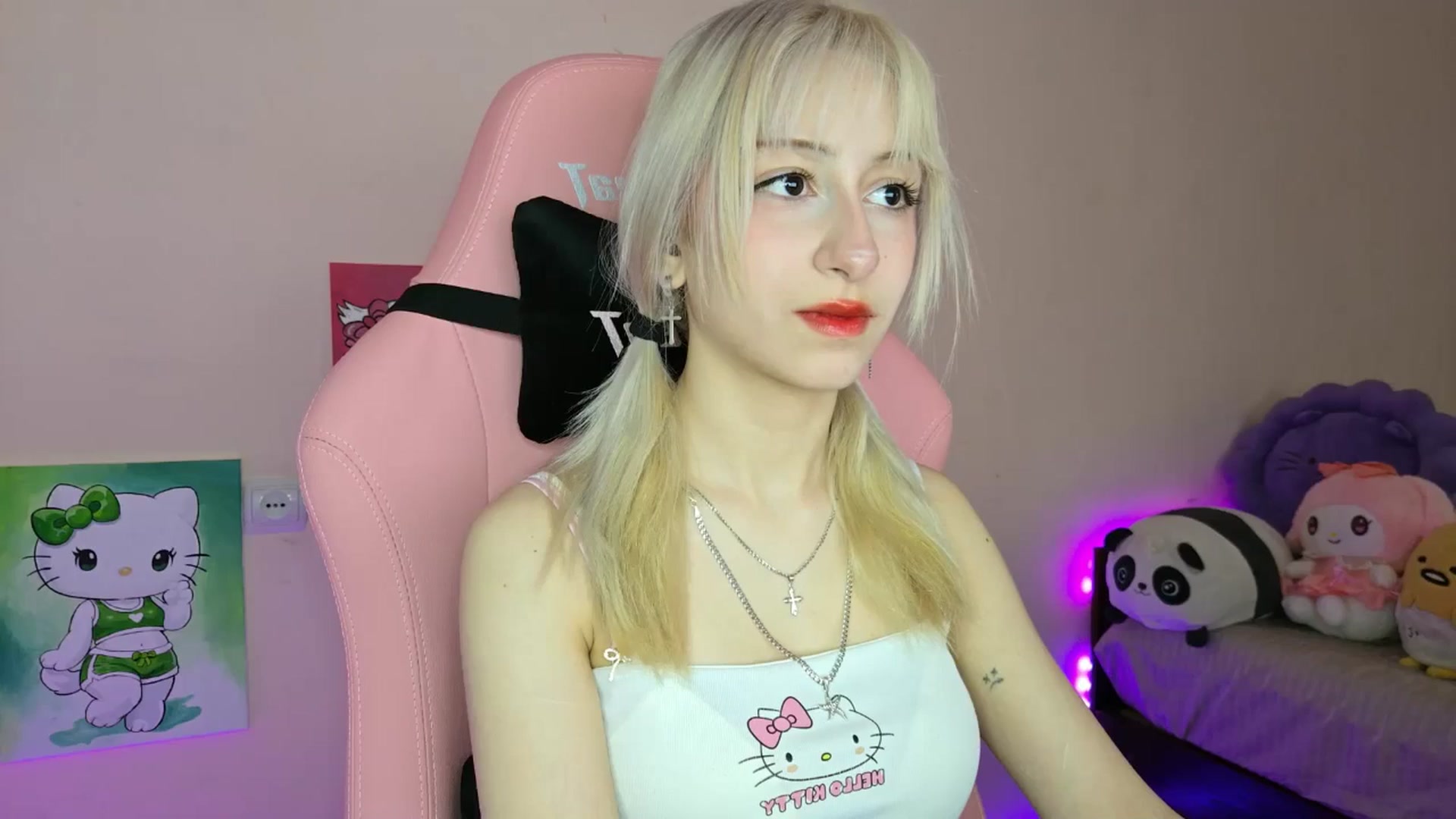 Gallery image thumbnail from PureBlush_xo's myfreecams stream on, 05/09/2026, 05:32 image 1 of 20