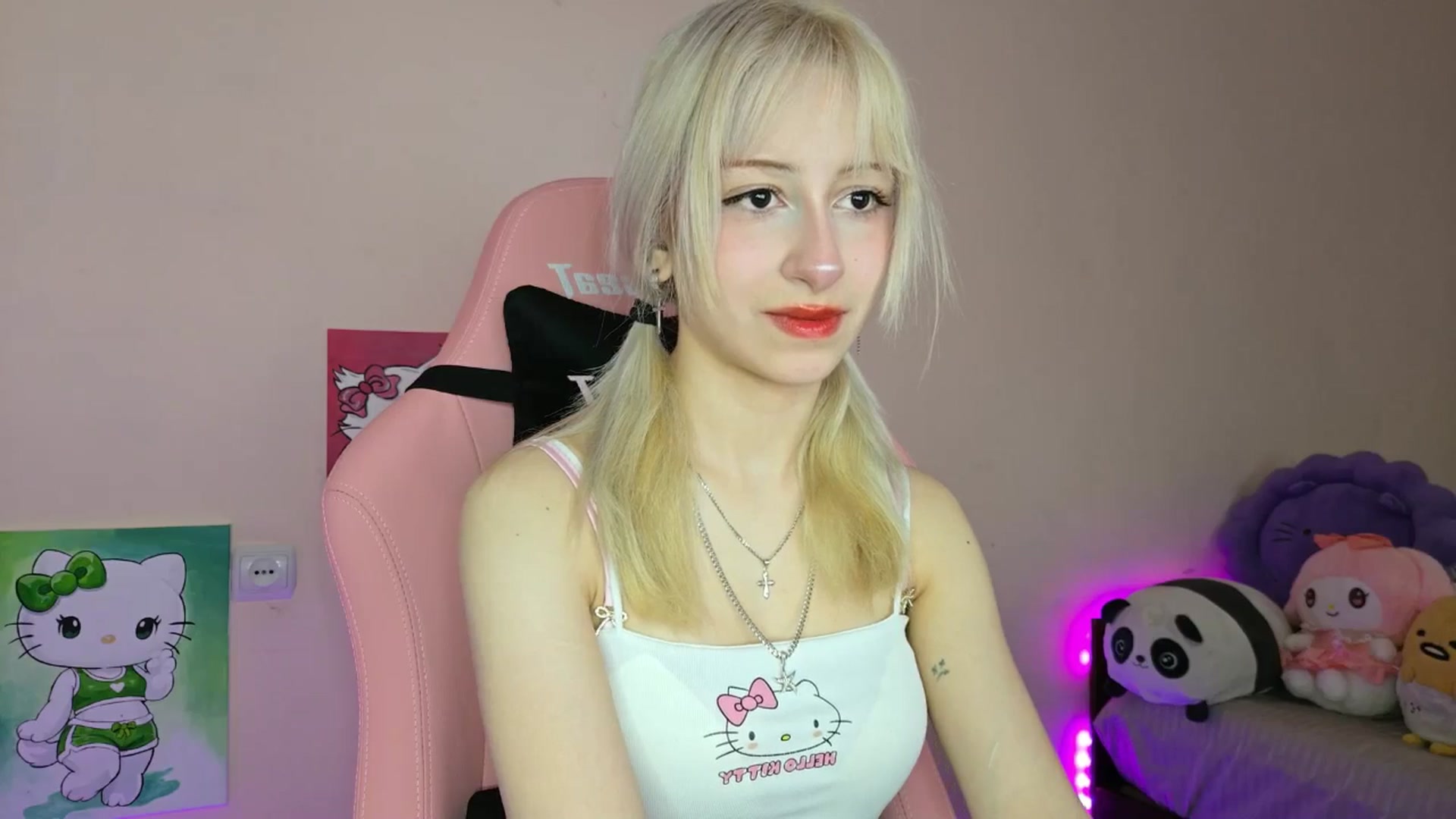 Gallery image thumbnail from PureBlush_xo's myfreecams stream on, 05/09/2026, 05:32 image 10 of 20