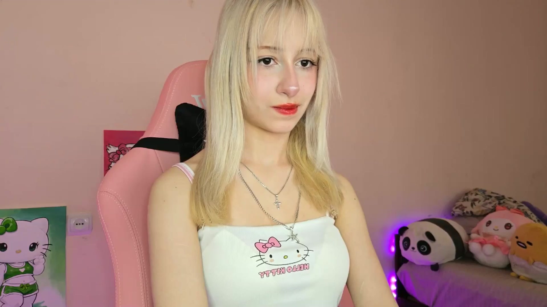 Gallery image thumbnail from PureBlush_xo's myfreecams stream on, 05/09/2026, 08:11 image 7 of 20