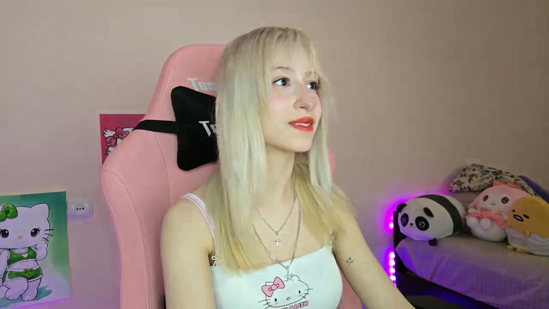 Gallery image thumbnail from PureBlush_xo's myfreecams stream on, 05/09/2026, 08:11 image 12 of 20