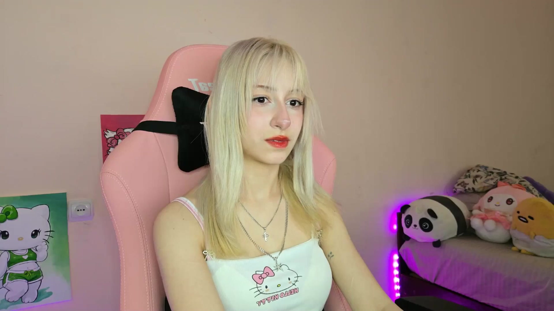 Gallery image thumbnail from PureBlush_xo's myfreecams stream on, 05/09/2026, 08:11 image 13 of 20