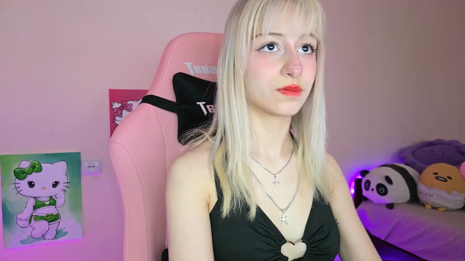 Gallery image thumbnail from PureBlush_xo's myfreecams stream on, 05/10/2026, 05:10 image 14 of 20