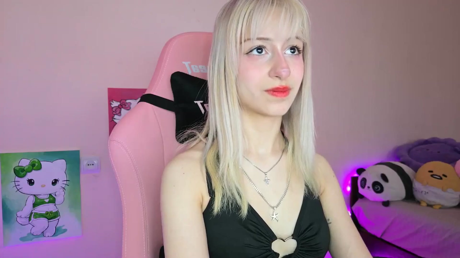 Gallery image thumbnail from PureBlush_xo's myfreecams stream on, 05/10/2026, 05:10 image 15 of 20