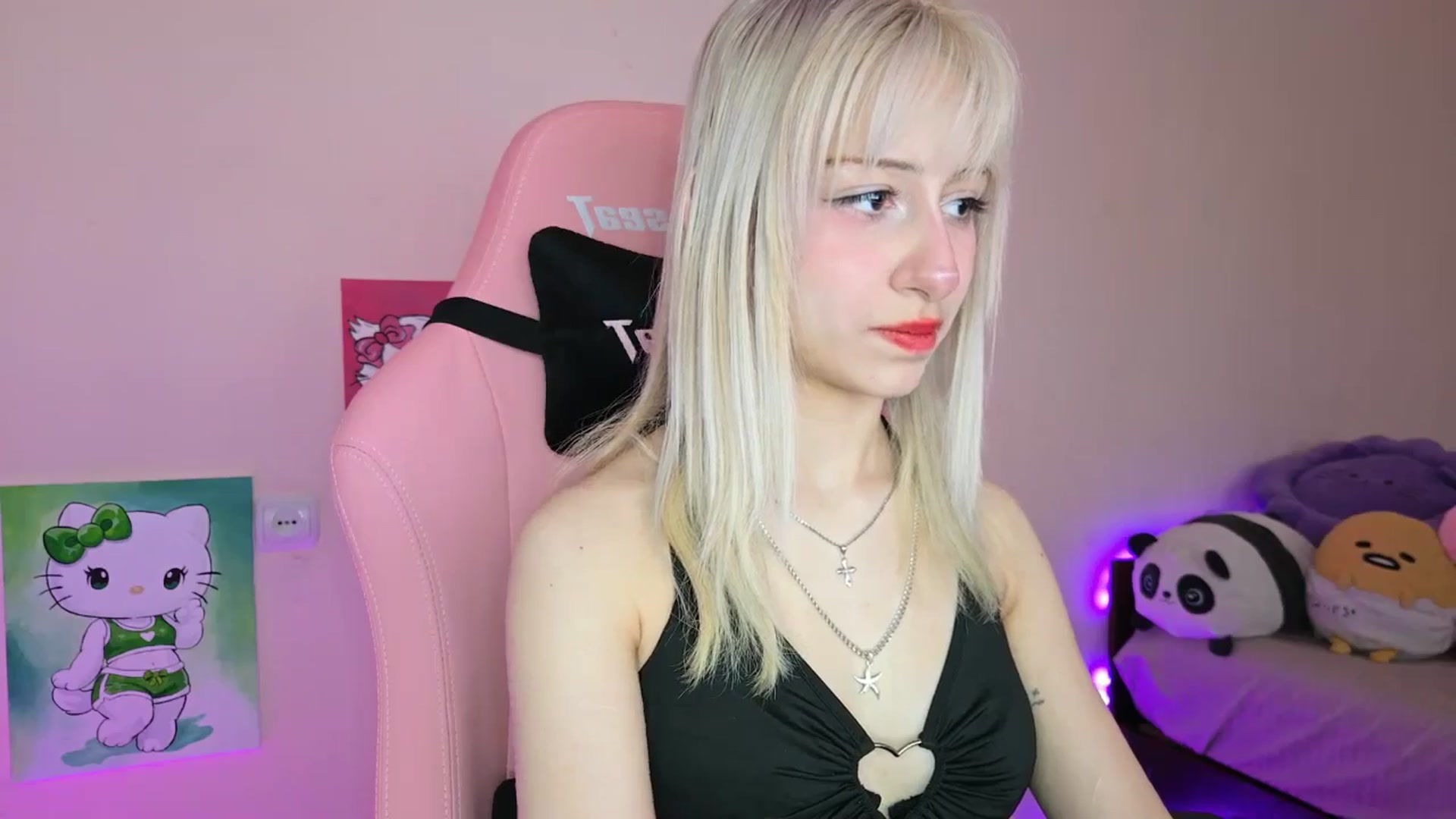 Gallery image thumbnail from PureBlush_xo's myfreecams stream on, 05/10/2026, 05:10 image 16 of 20