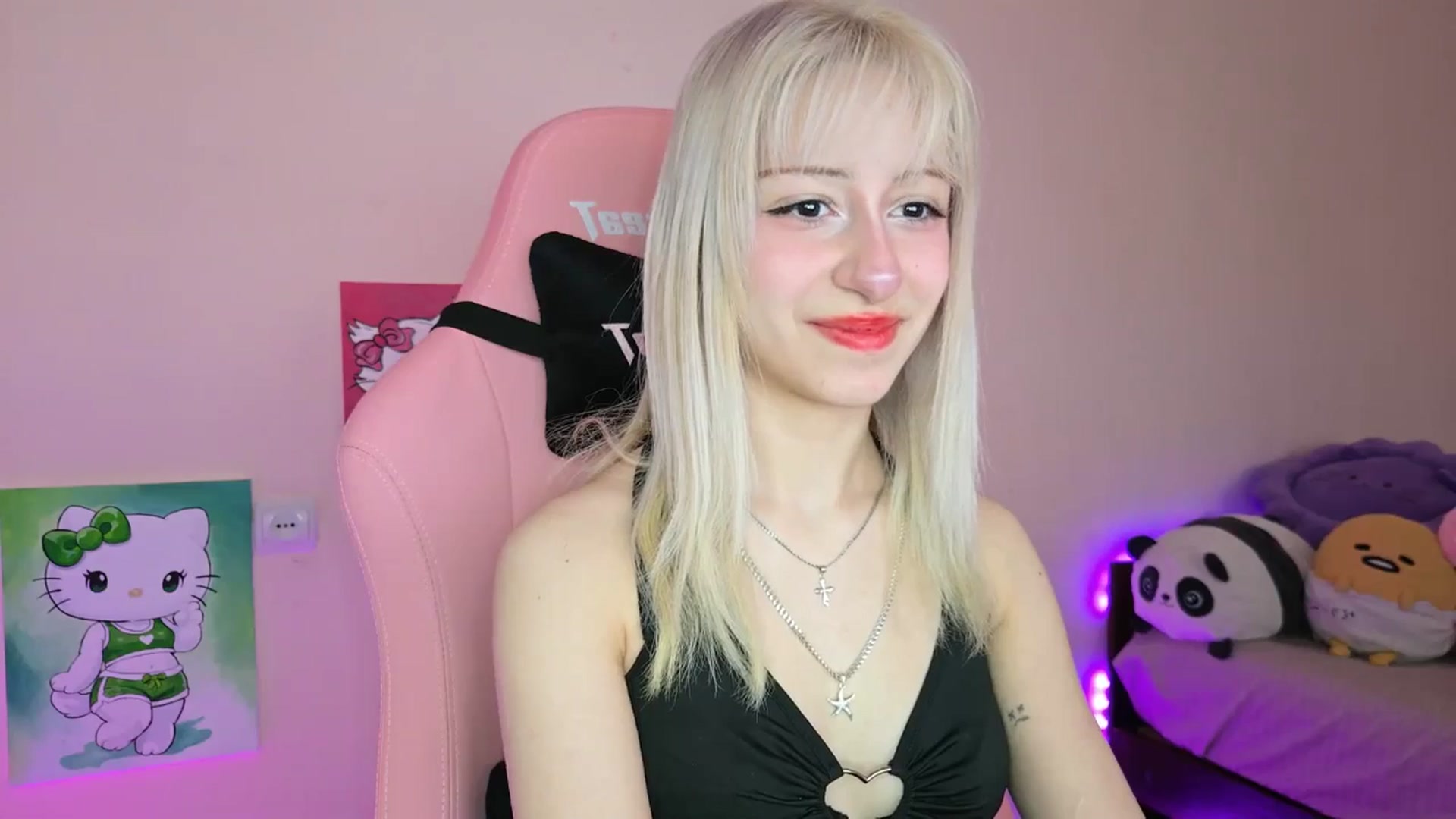 Gallery image thumbnail from PureBlush_xo's myfreecams stream on, 05/10/2026, 05:10 image 5 of 20