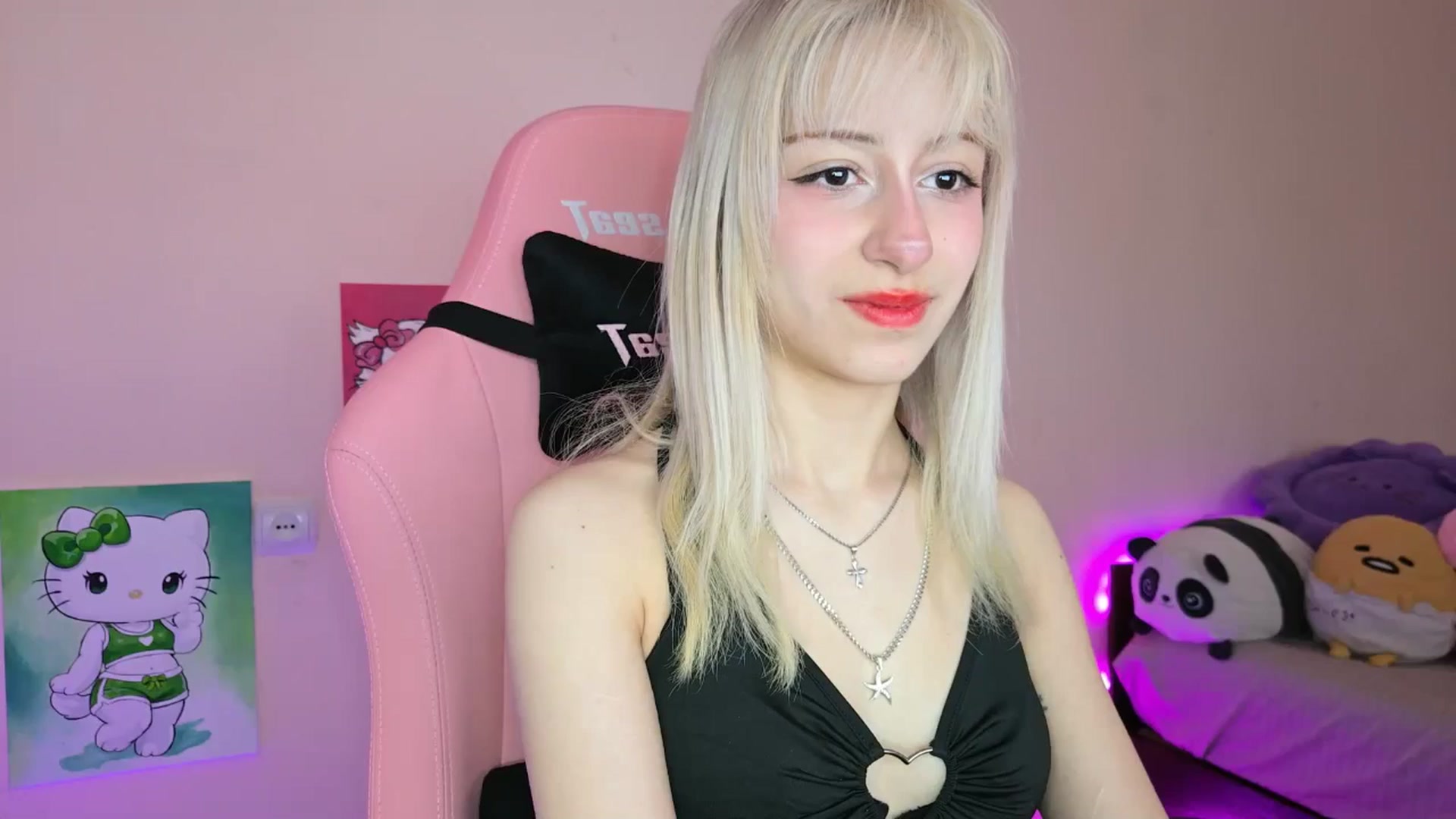 Gallery image thumbnail from PureBlush_xo's myfreecams stream on, 05/10/2026, 05:10 image 1 of 20