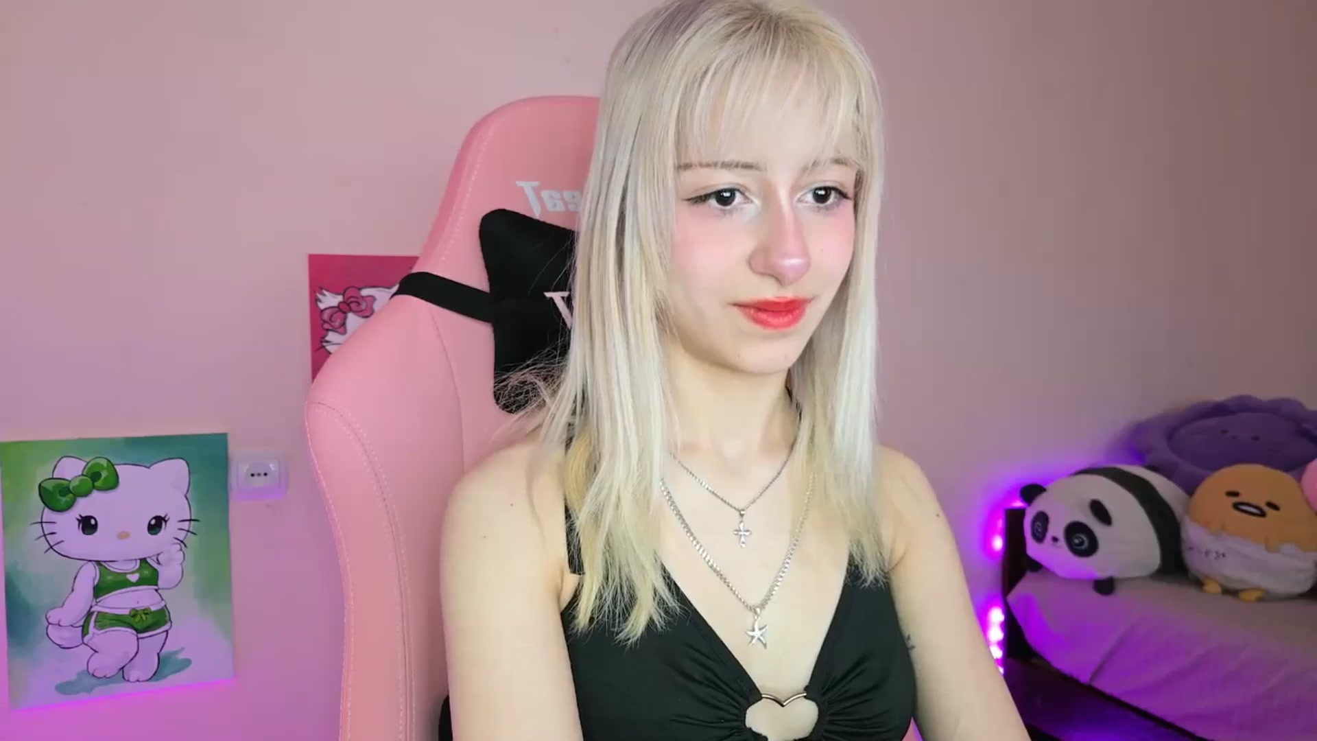 Gallery image thumbnail from PureBlush_xo's myfreecams stream on, 05/10/2026, 05:10 image 8 of 20