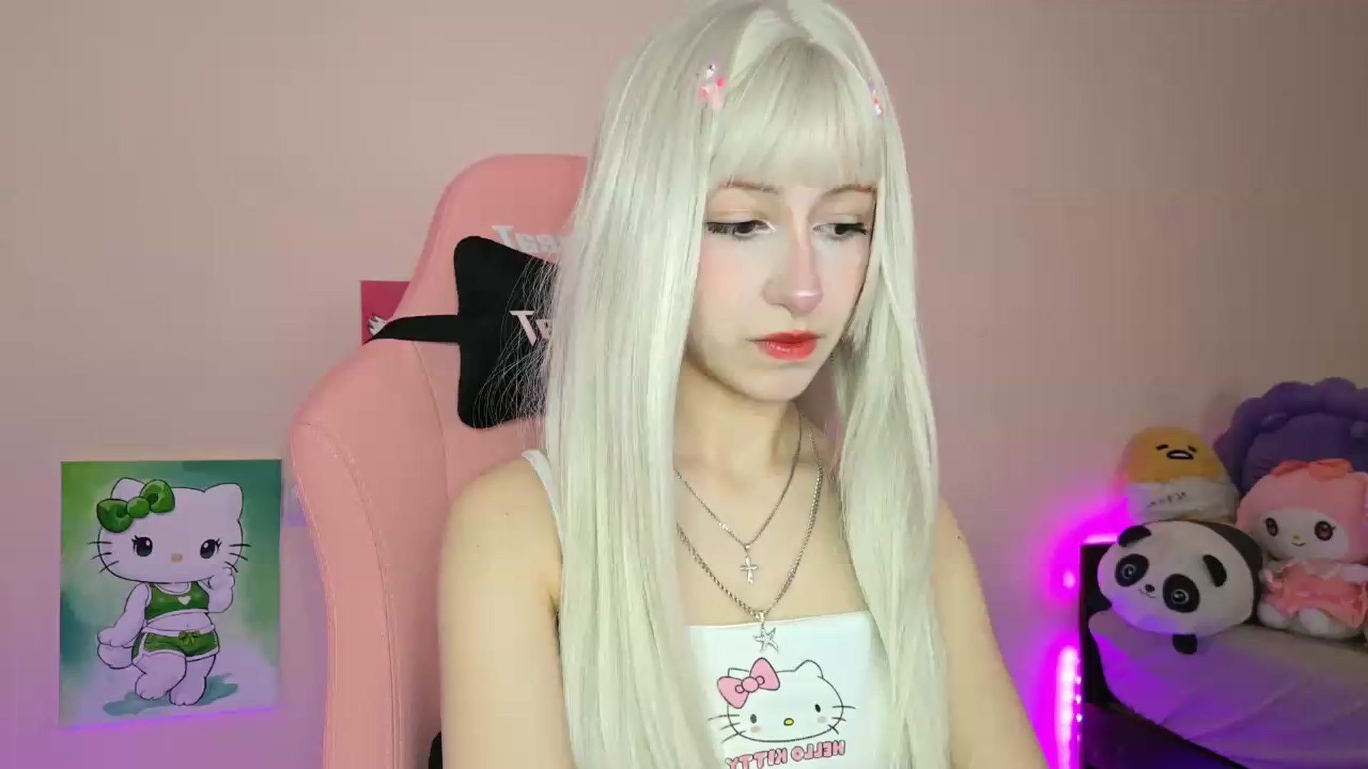 Gallery image thumbnail from PureBlush_xo's myfreecams stream on, 05/14/2026, 07:34 image 2 of 20