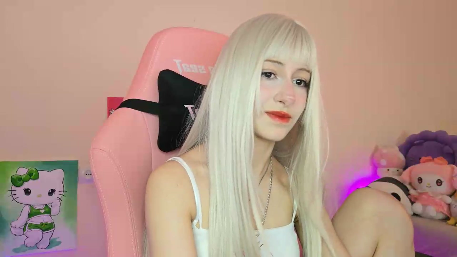 Gallery image thumbnail from PureBlush_xo's myfreecams stream on, 05/15/2026, 06:34 image 13 of 20
