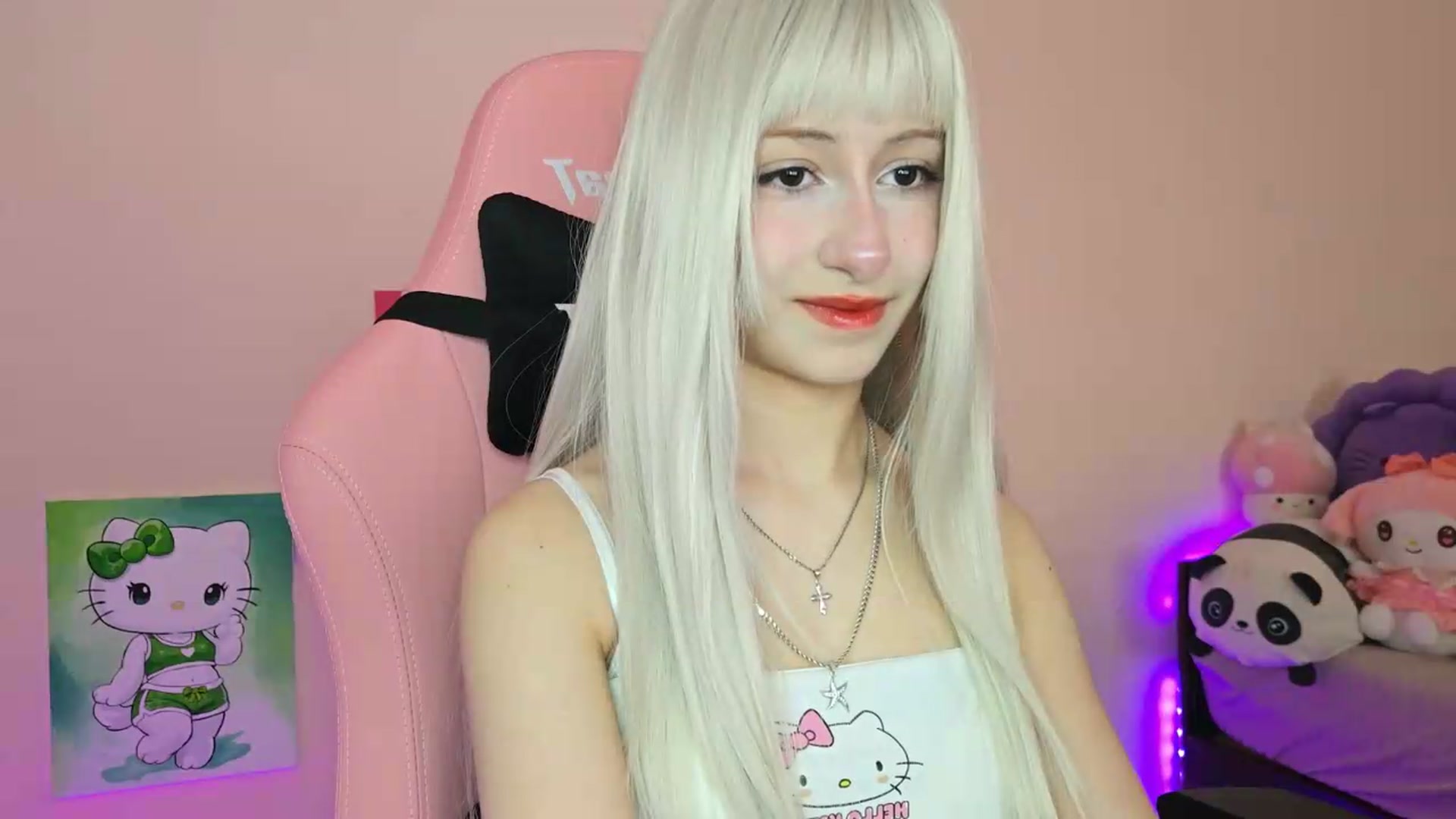 Gallery image thumbnail from PureBlush_xo's myfreecams stream on, 05/15/2026, 06:34 image 6 of 20