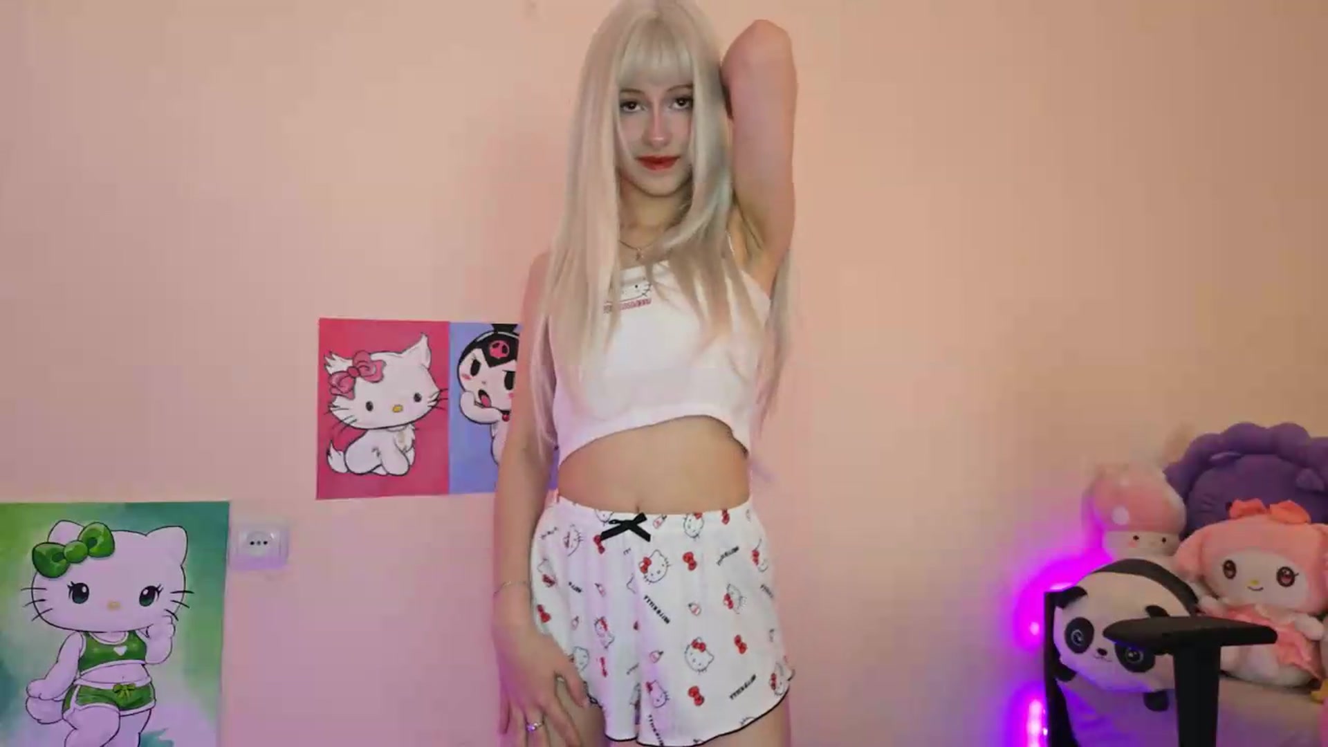 Gallery image thumbnail from PureBlush_xo's myfreecams stream on, 05/15/2026, 06:34 image 16 of 20