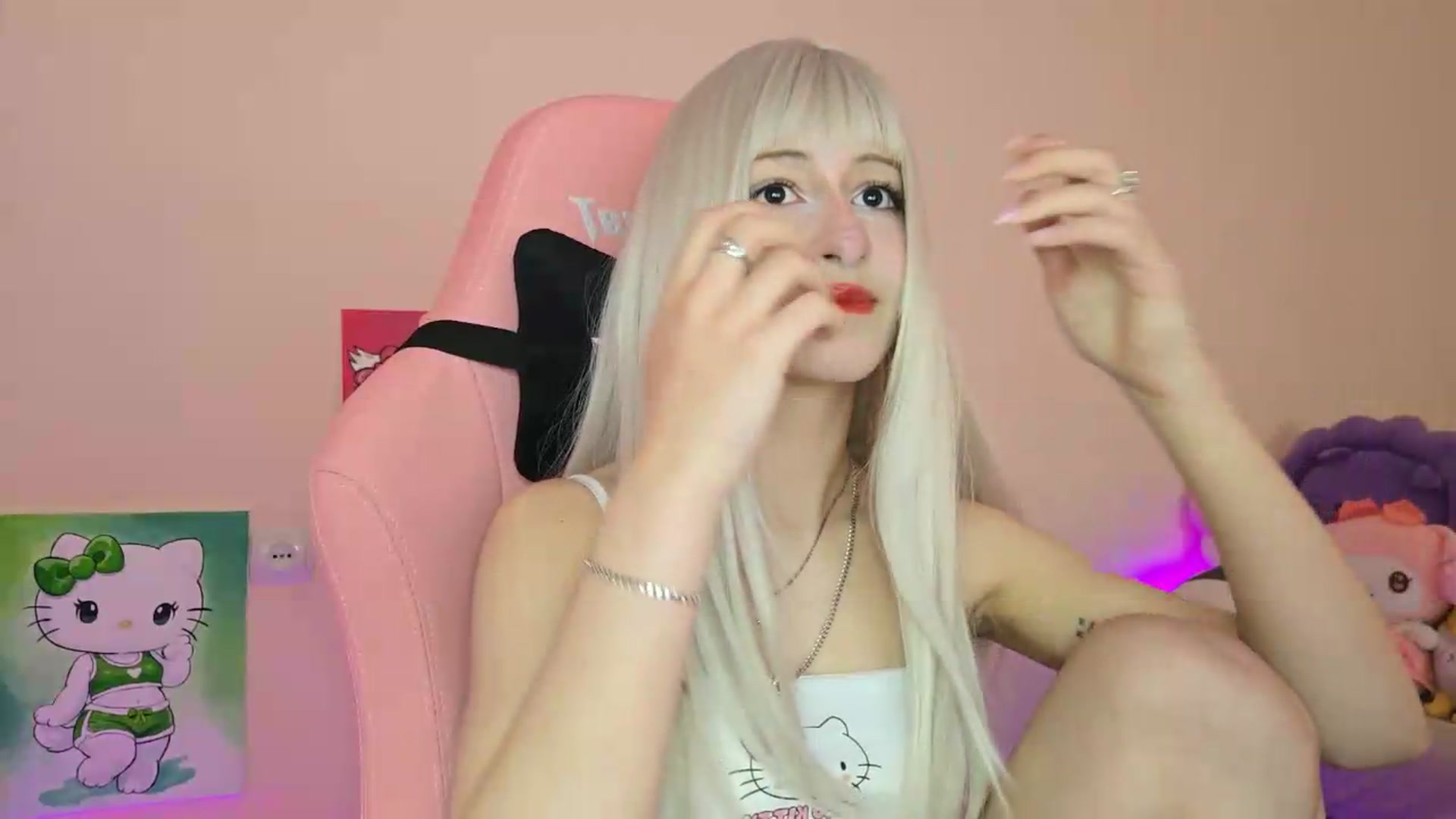 Gallery image thumbnail from PureBlush_xo's myfreecams stream on, 05/15/2026, 06:34 image 11 of 20