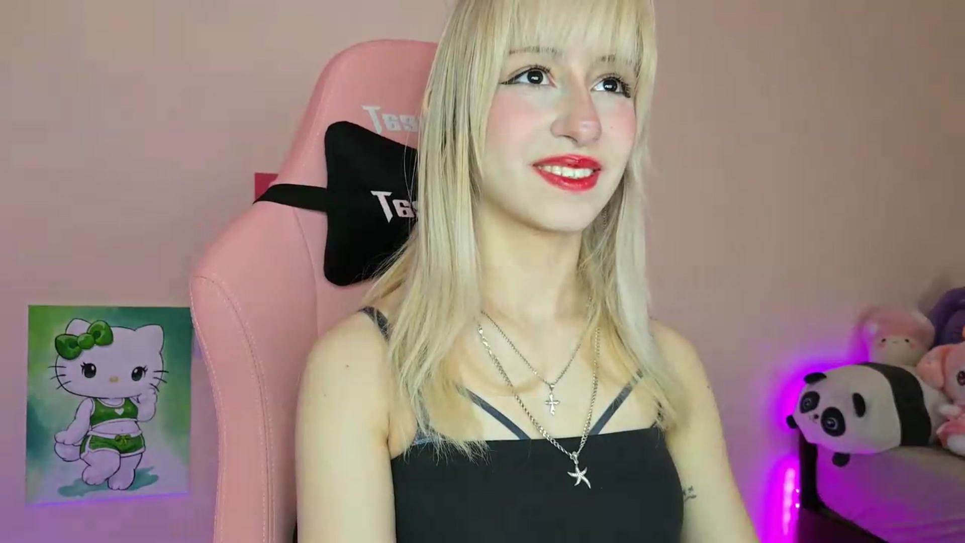 Gallery image thumbnail from PureBlush_xo's myfreecams stream on, 05/21/2026, 04:46 image 12 of 20