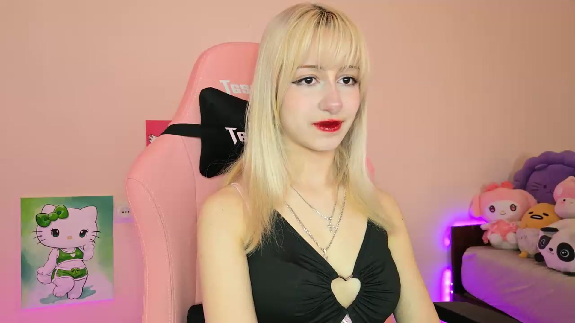 Gallery image thumbnail from PureBlush_xo's myfreecams stream on, 05/26/2026, 05:51 image 20 of 20