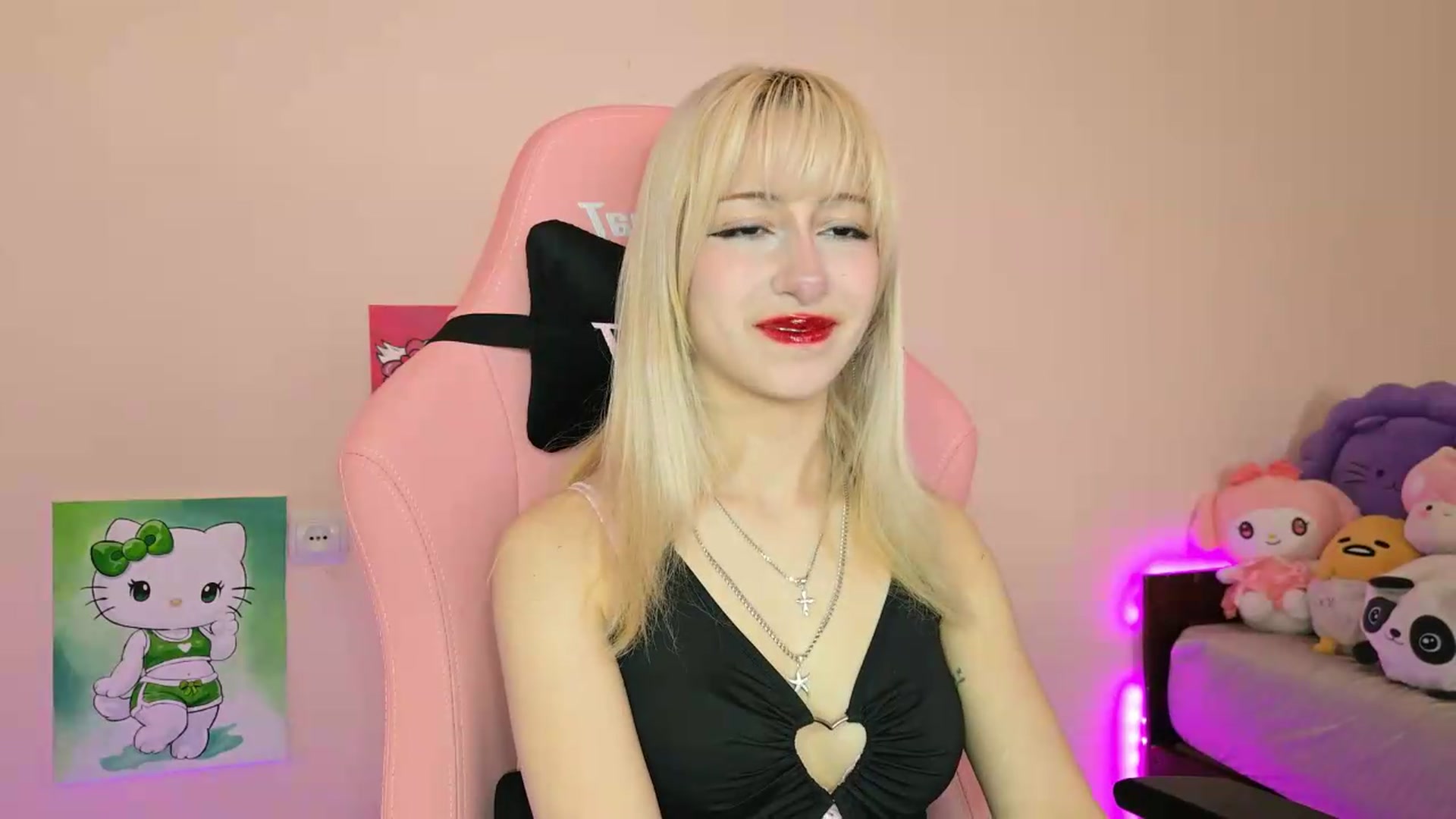 Gallery image thumbnail from PureBlush_xo's myfreecams stream on, 05/26/2026, 05:51 image 13 of 20