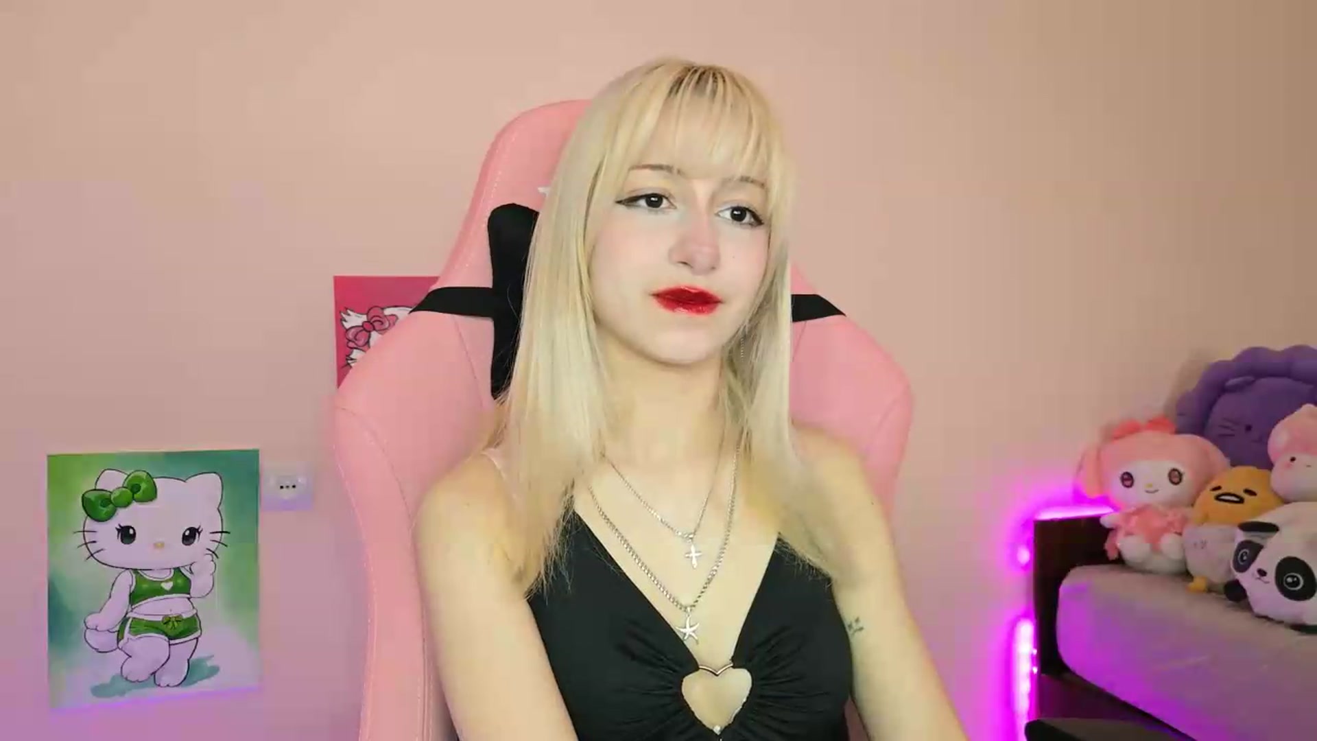 Gallery image thumbnail from PureBlush_xo's myfreecams stream on, 05/26/2026, 05:51 image 14 of 20