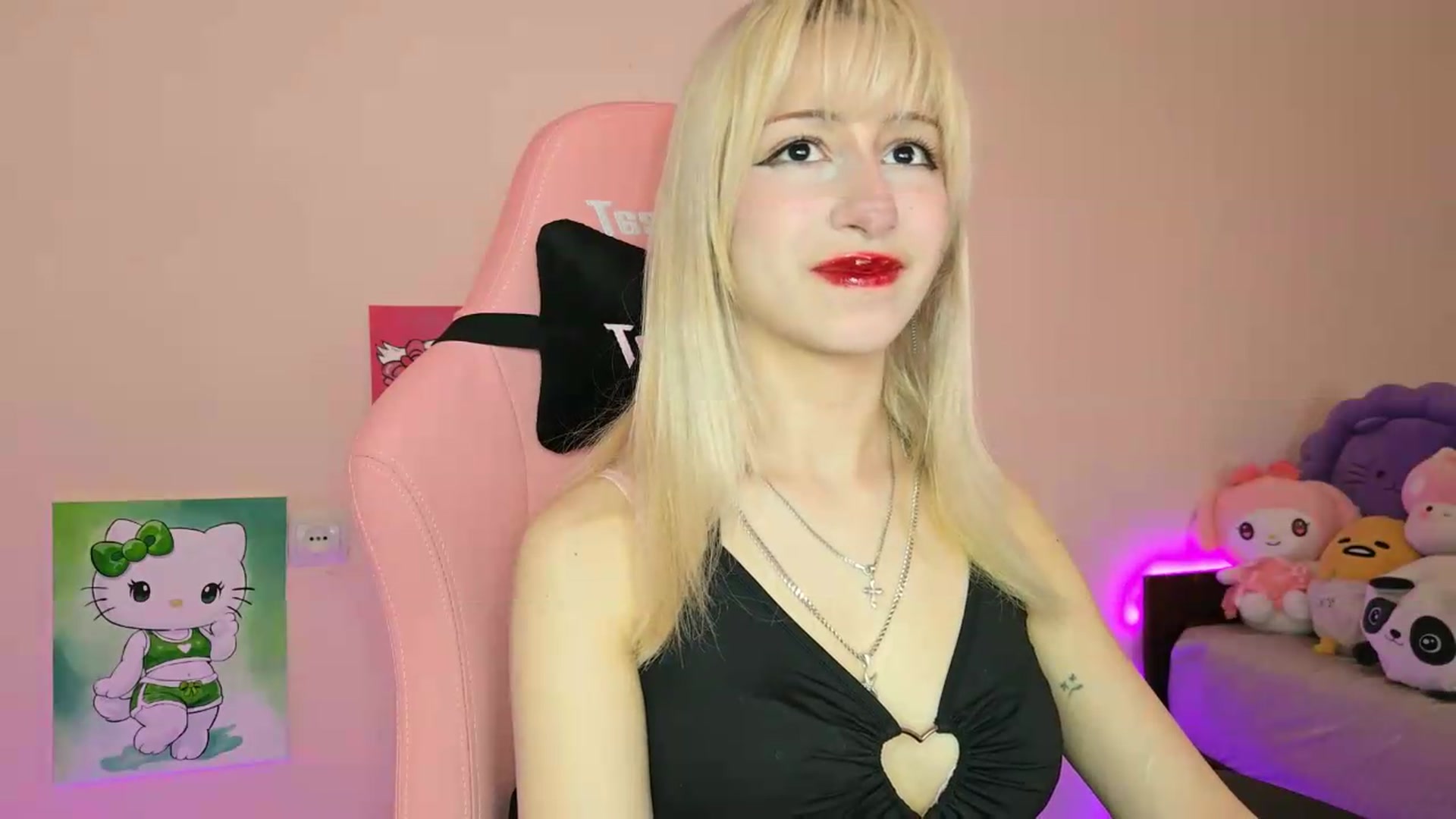 Gallery image thumbnail from PureBlush_xo's myfreecams stream on, 05/26/2026, 05:51 image 2 of 20