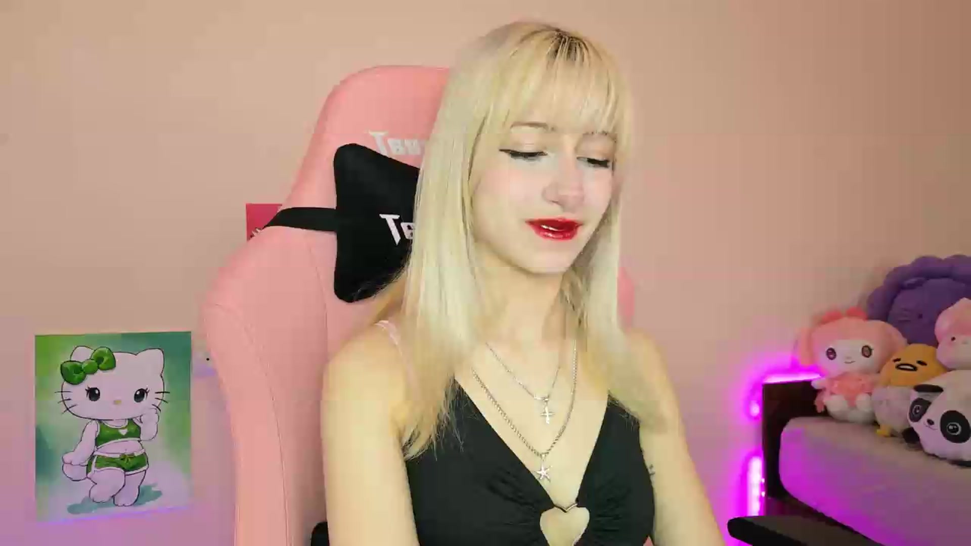 Gallery image thumbnail from PureBlush_xo's myfreecams stream on, 05/26/2026, 05:51 image 7 of 20