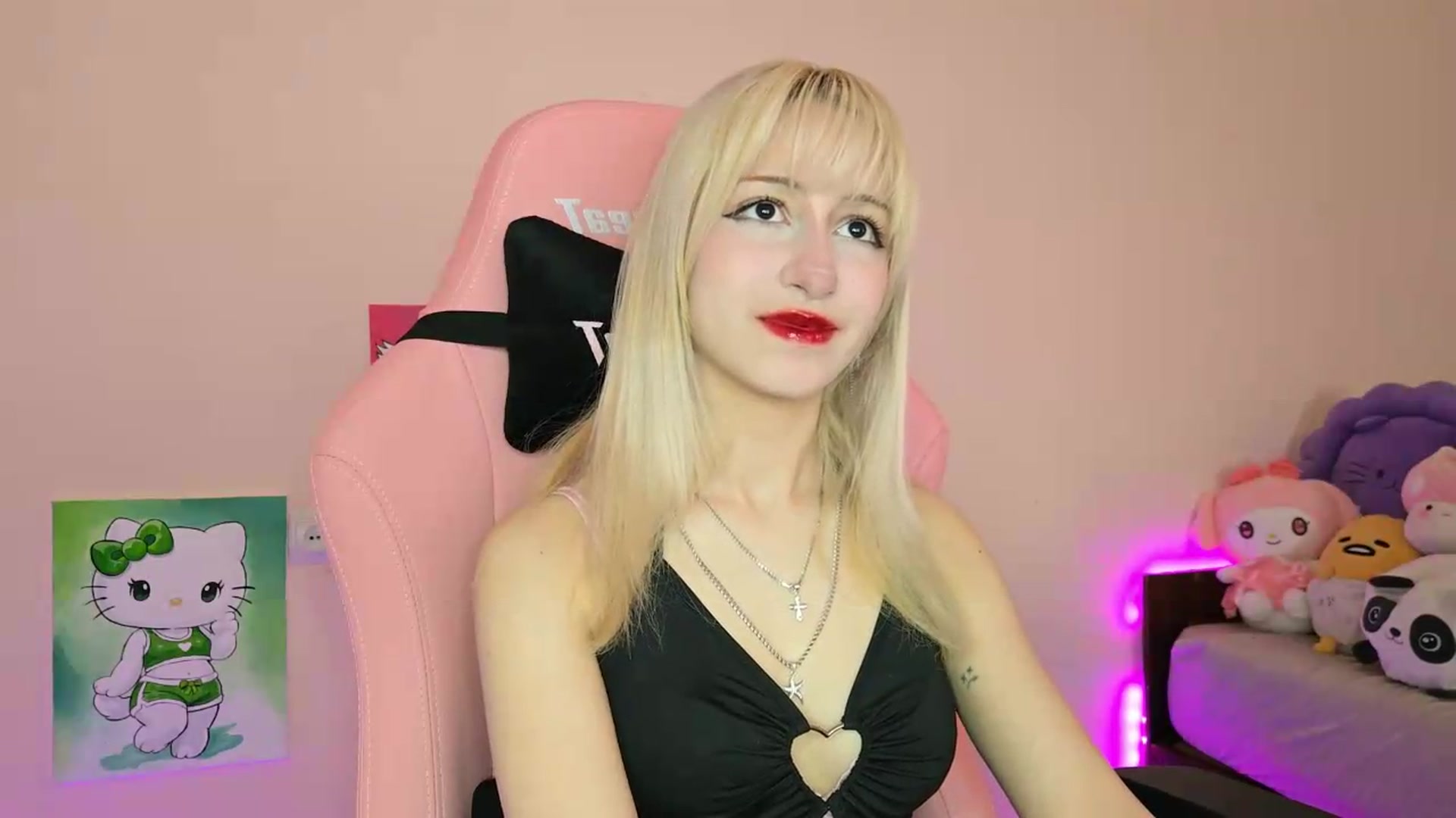 Gallery image thumbnail from PureBlush_xo's myfreecams stream on, 05/26/2026, 05:51 image 11 of 20