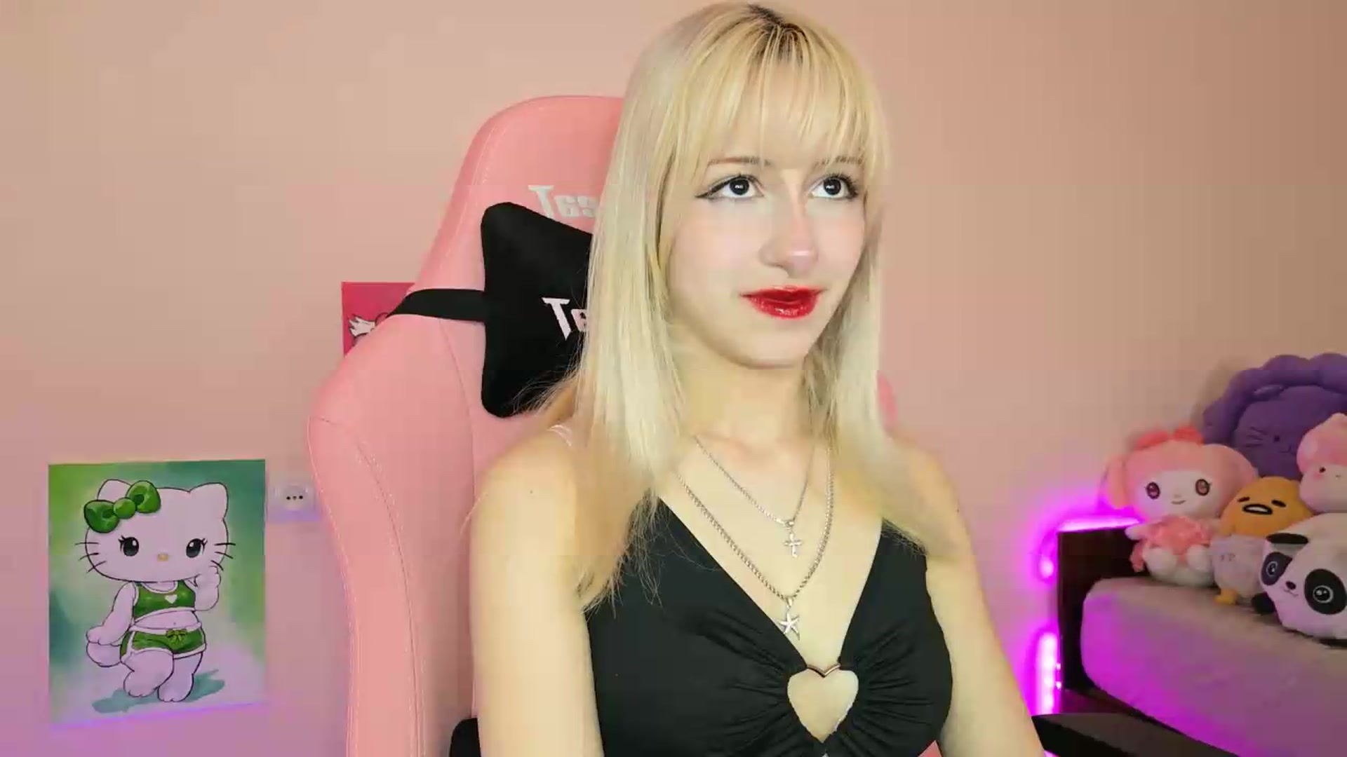 Gallery image thumbnail from PureBlush_xo's myfreecams stream on, 05/26/2026, 05:51 image 9 of 20